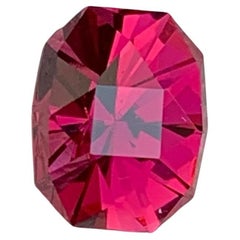 Fantastic Natural Pinkish Red Garnet Gemstone 1.70 Carats Fine Jewelry Garnet 