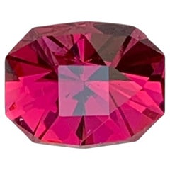 Fantastic Natural Pinkish Red Garnet Gemstone 1.70 Carats Fine Jewelry Garnet