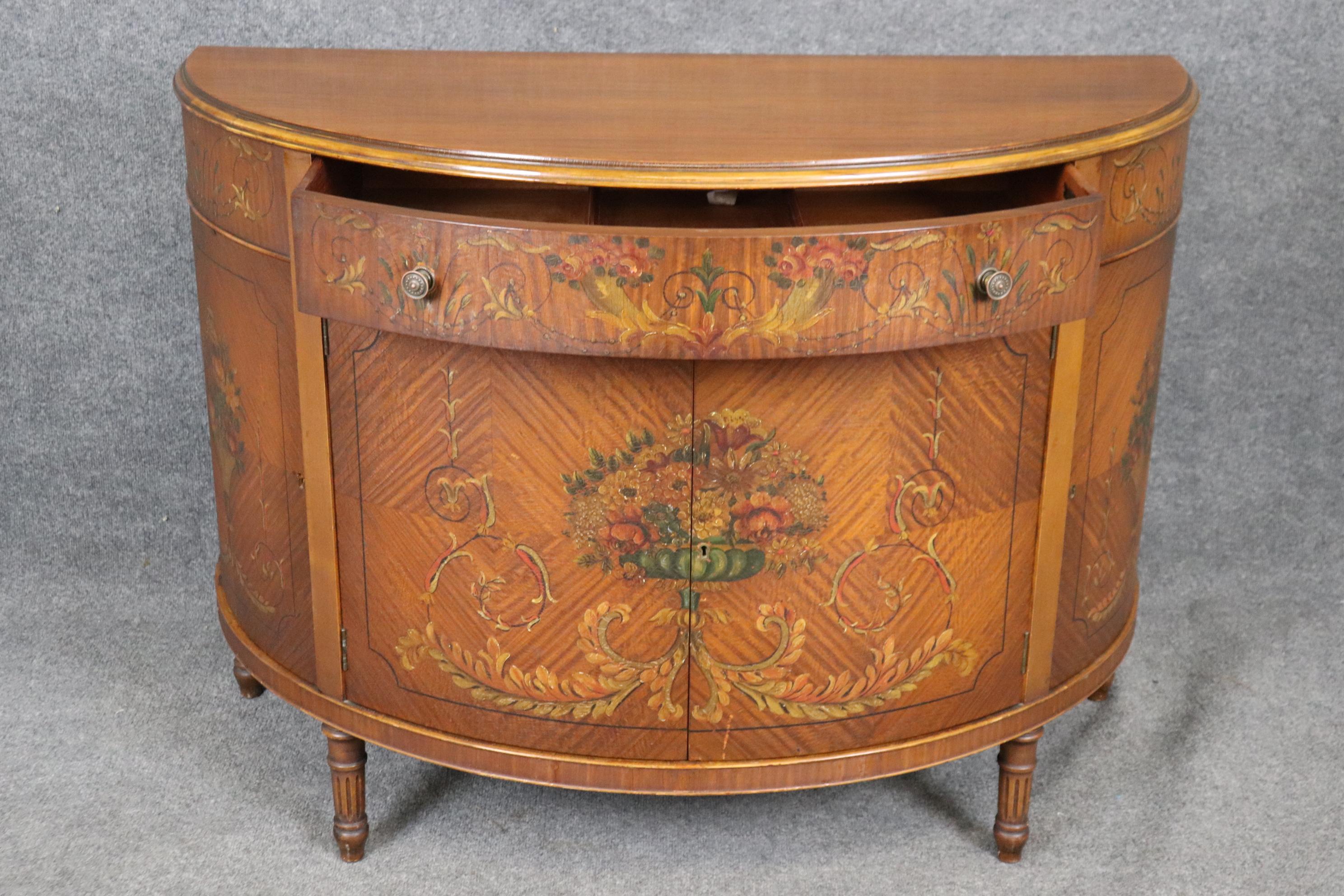 Fantastic Original Satinwood Adams Paint Decorated Demilune Commode Dresser In Good Condition For Sale In Swedesboro, NJ