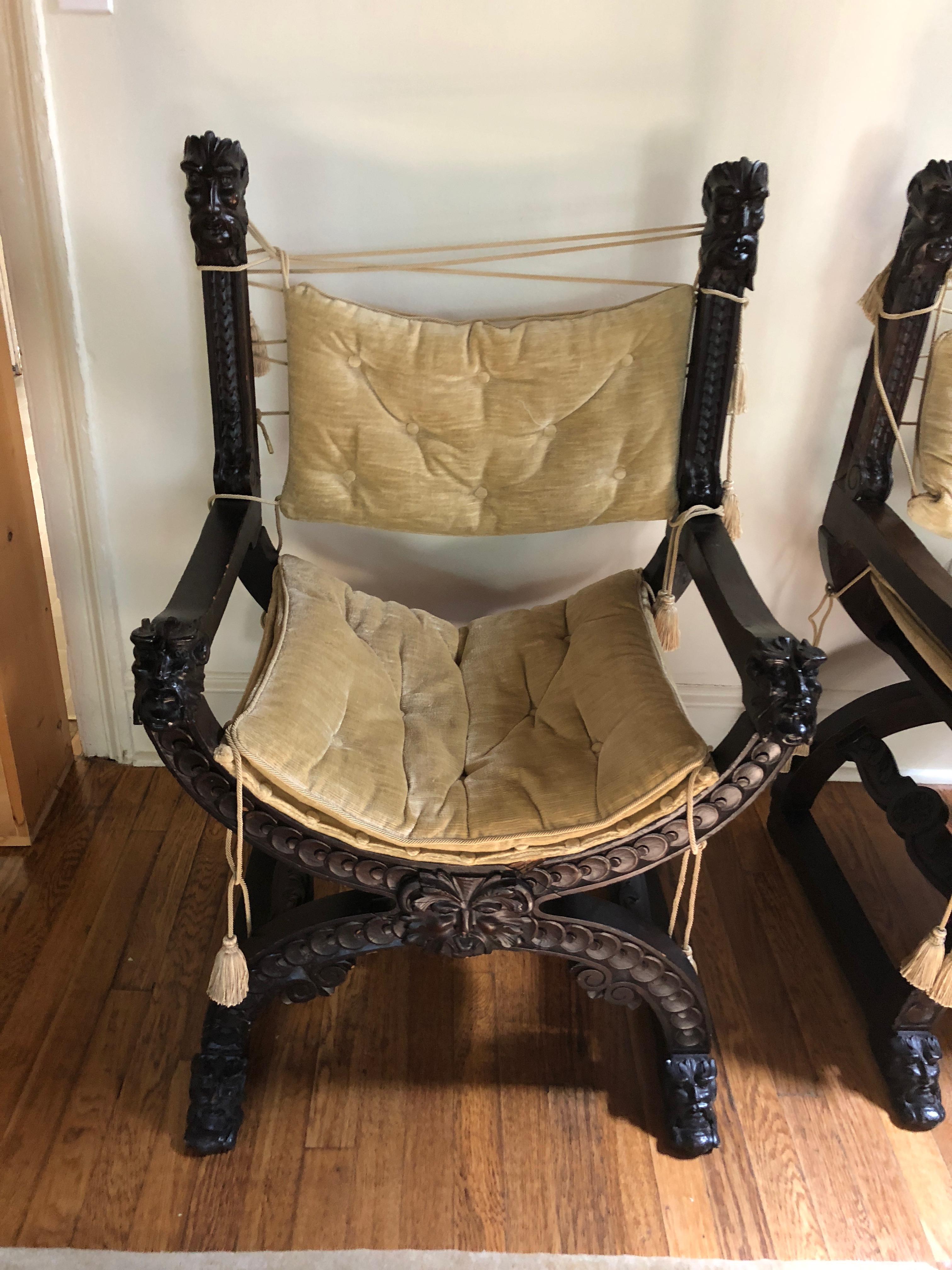 Fantastic Ornately Carved Pair of Savaranola Club Chairs Armchairs In Excellent Condition In Hopewell, NJ