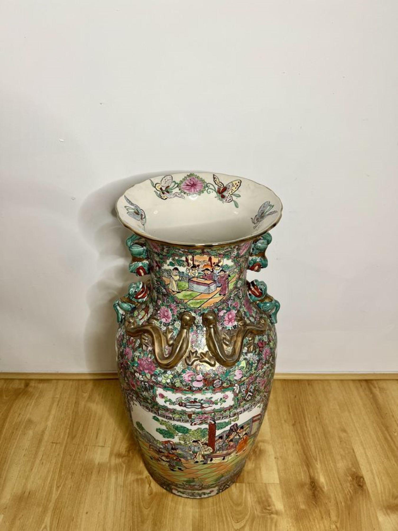 Fantastic pair of antique large Chinese floor standing vases  For Sale 1