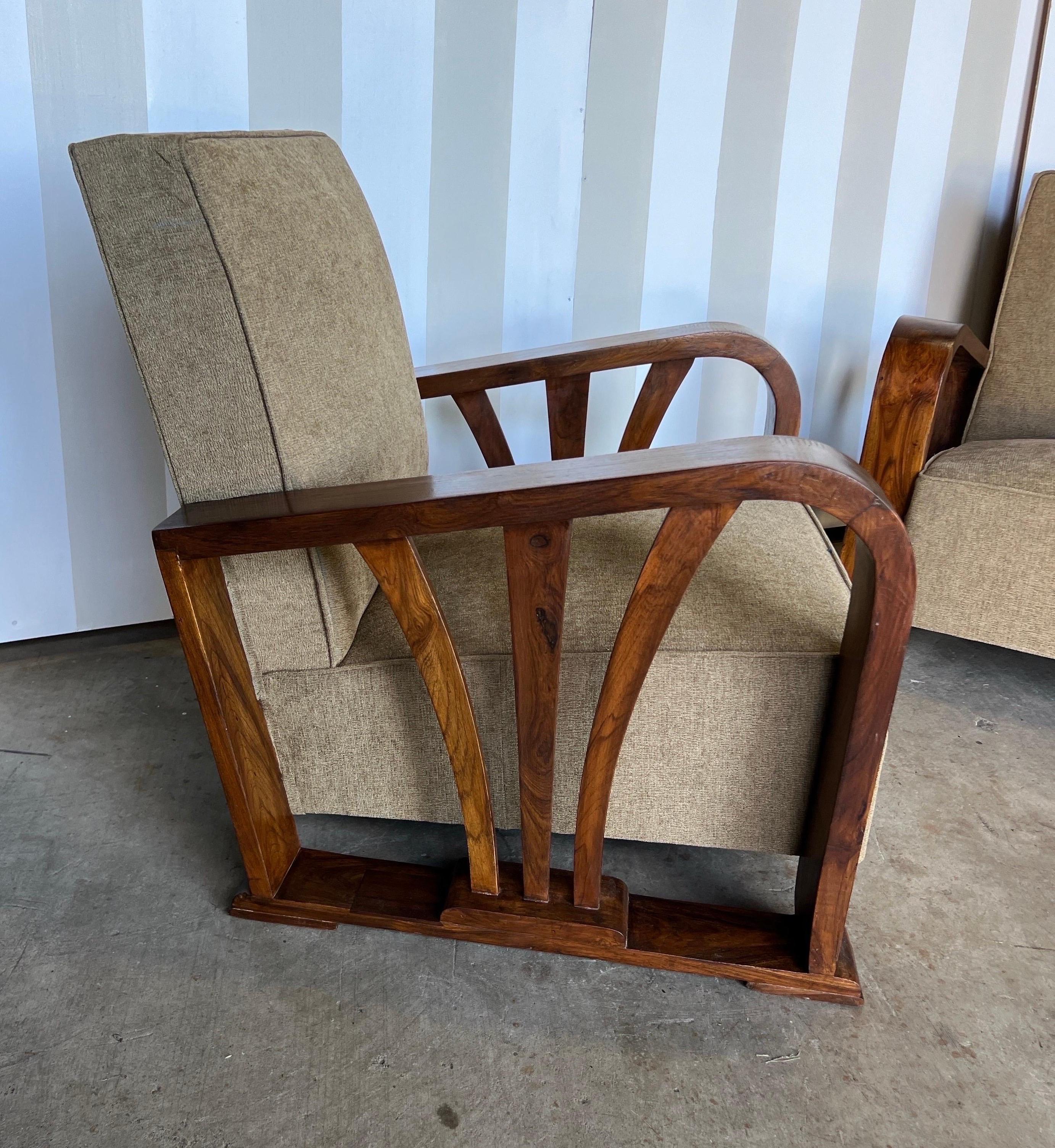 Art Deco Fantastic Pair of British Colonial Deco Period Club Chairs