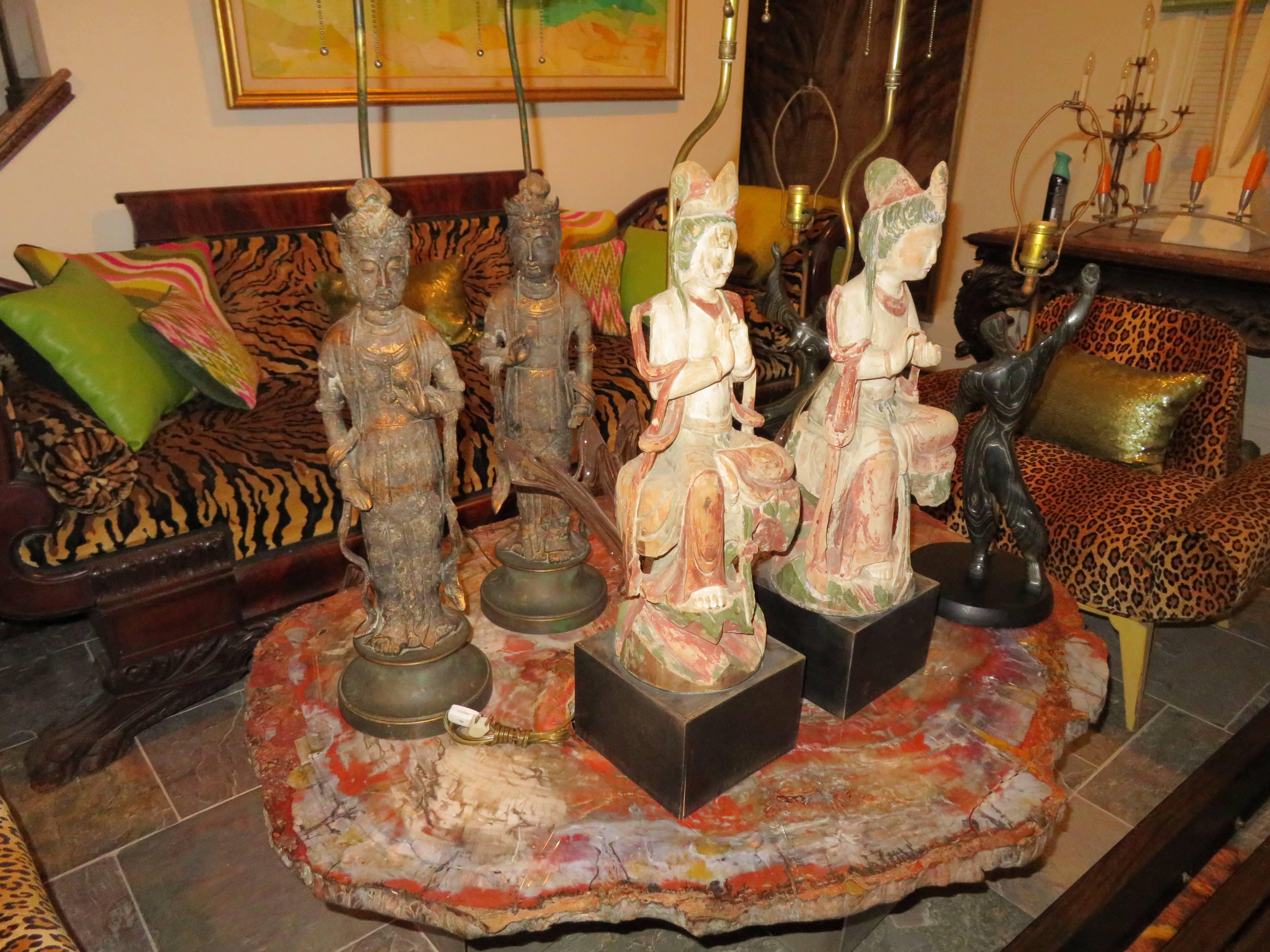 Fantastique paire de lampes asiatiques figuratives de style James Mont, mi-siècle moderne en vente 4