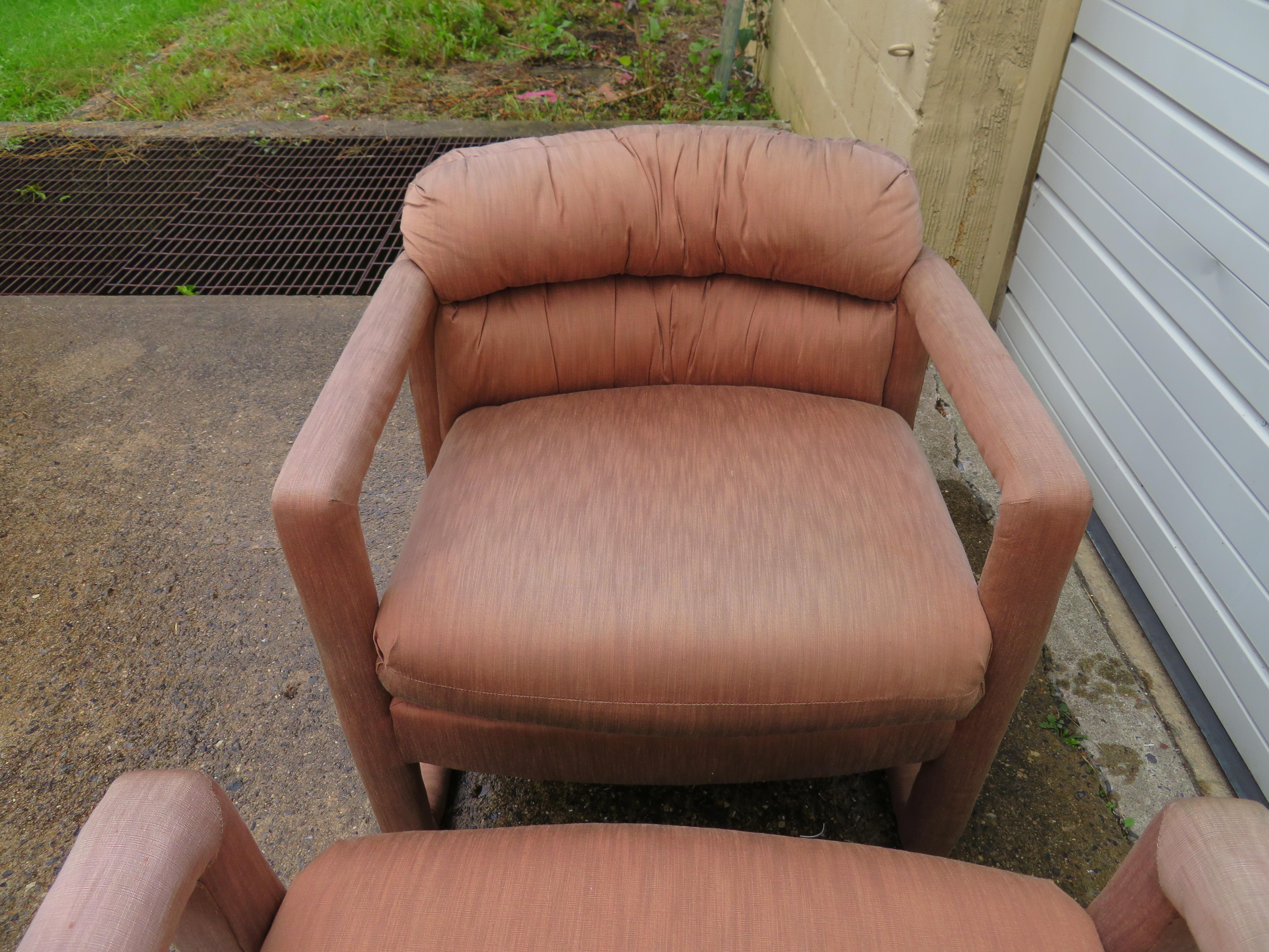 American Fantastic Pair of Milo Baughman Style Upholstered Lounge Chairs, Midcentury For Sale