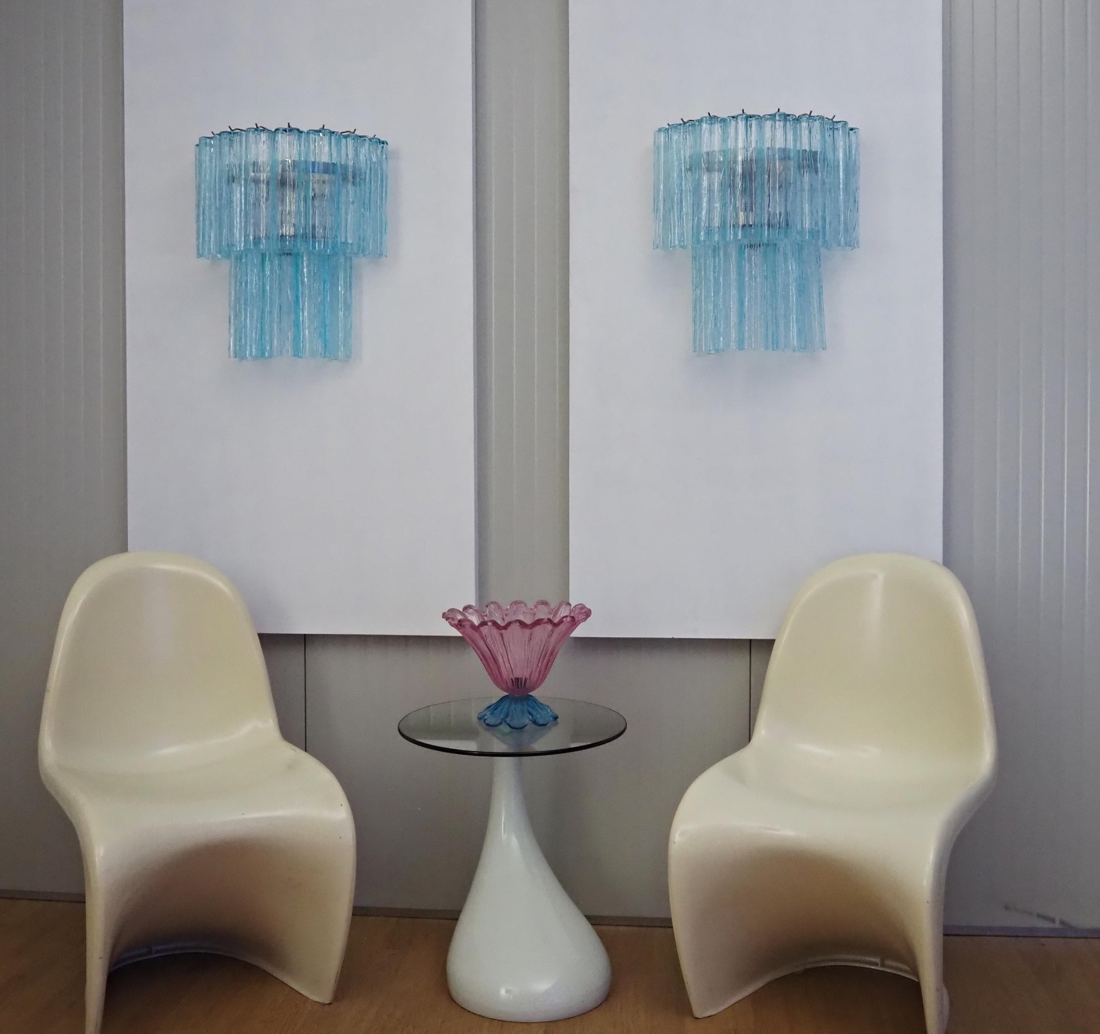 Fantastisches Paar Muranoglasröhren-Wandleuchter - 13 blaue Glasröhren (Italian) im Angebot