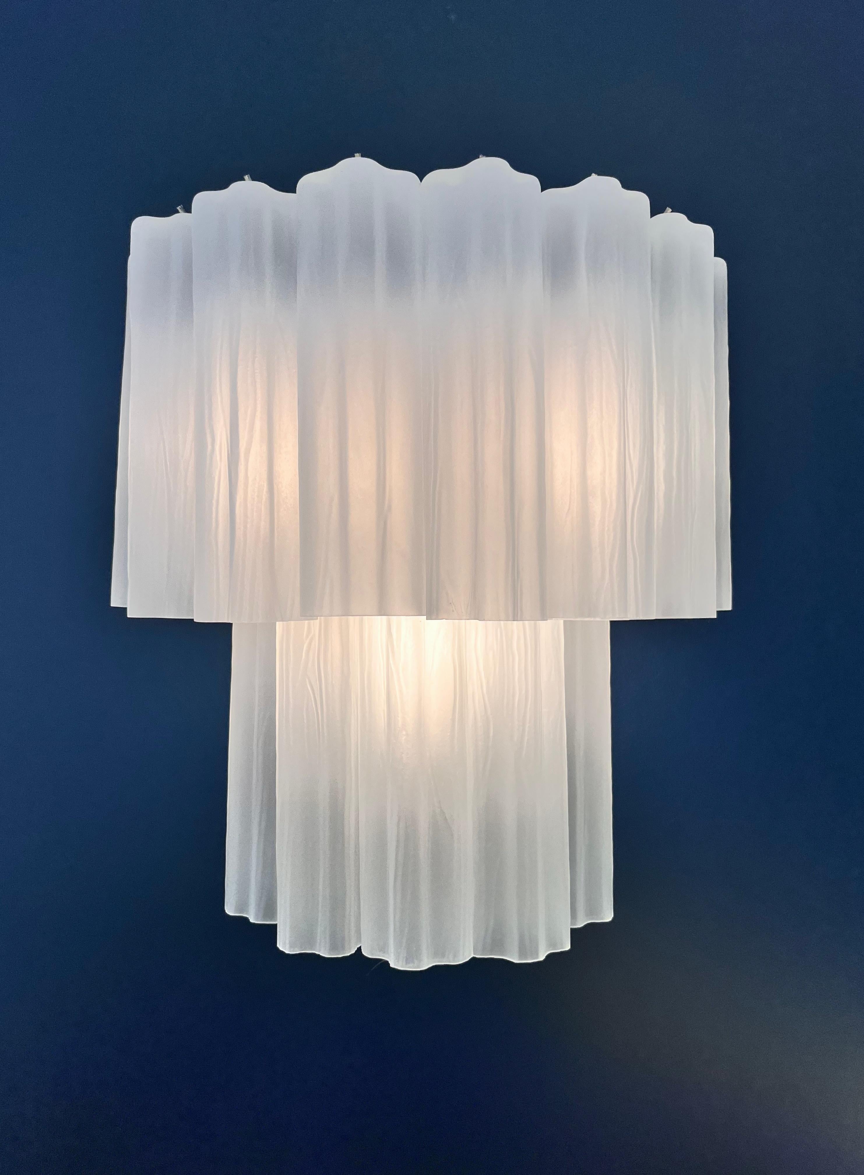 Fantastic pair of Murano Glass Tube wall sconces - 13 etched glass tube in vendita 7