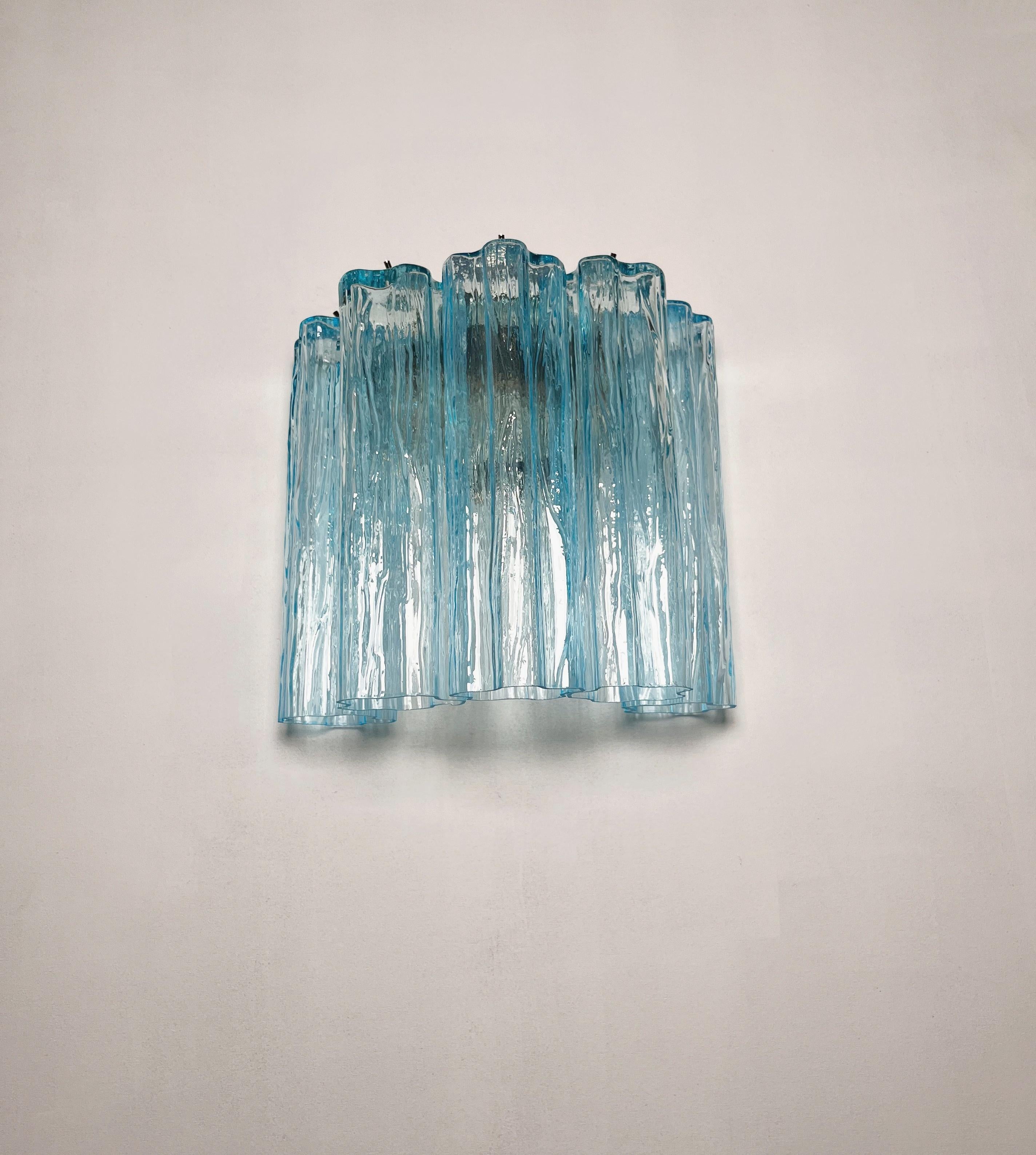Fantastic pair of Murano Glass Tube wall sconces - 5 blue glass tube In Good Condition For Sale In Gaiarine Frazione Francenigo (TV), IT