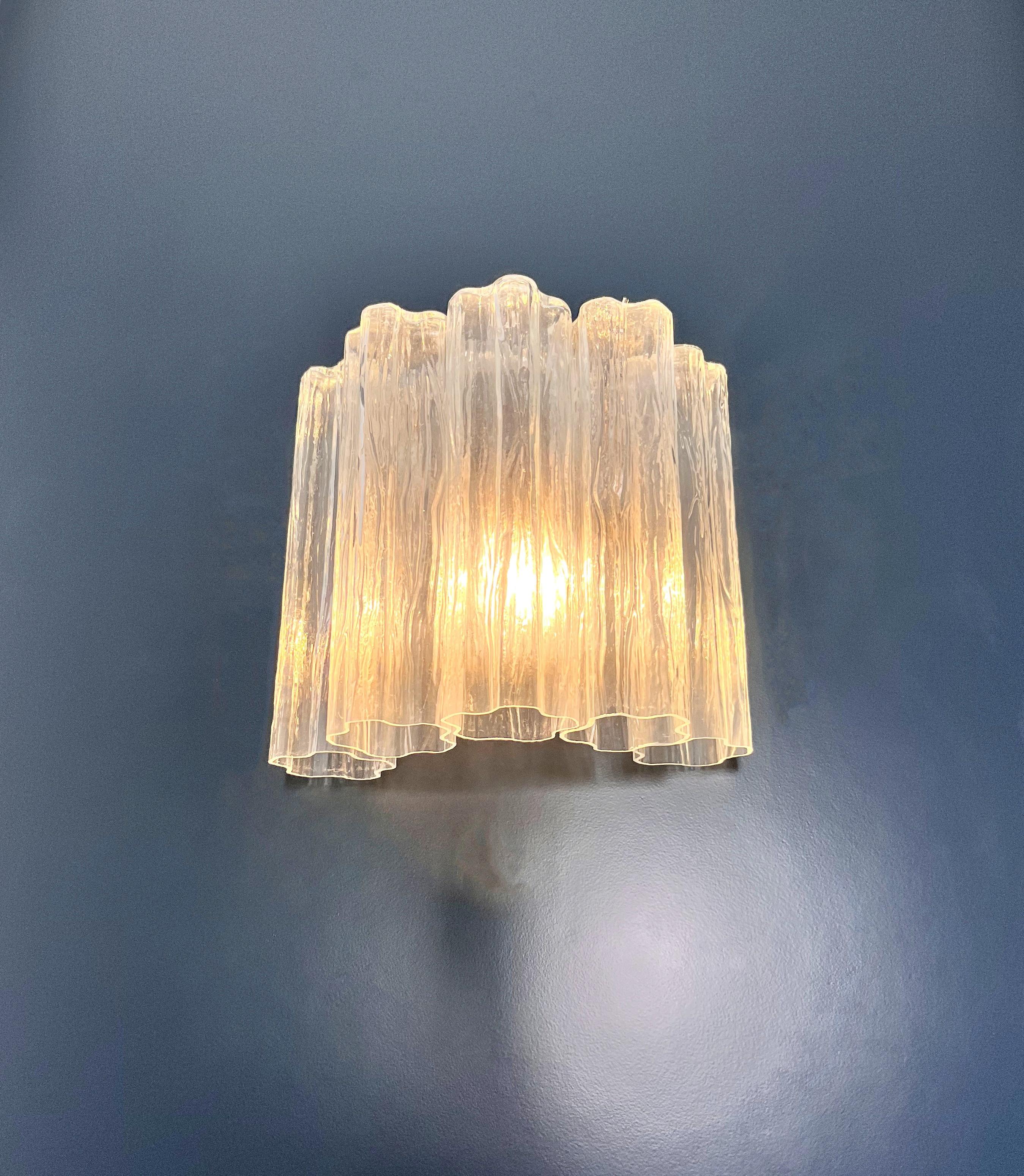 Fantástico par de apliques de cristal de Murano - 5 tubos de cristal transparente en venta 6