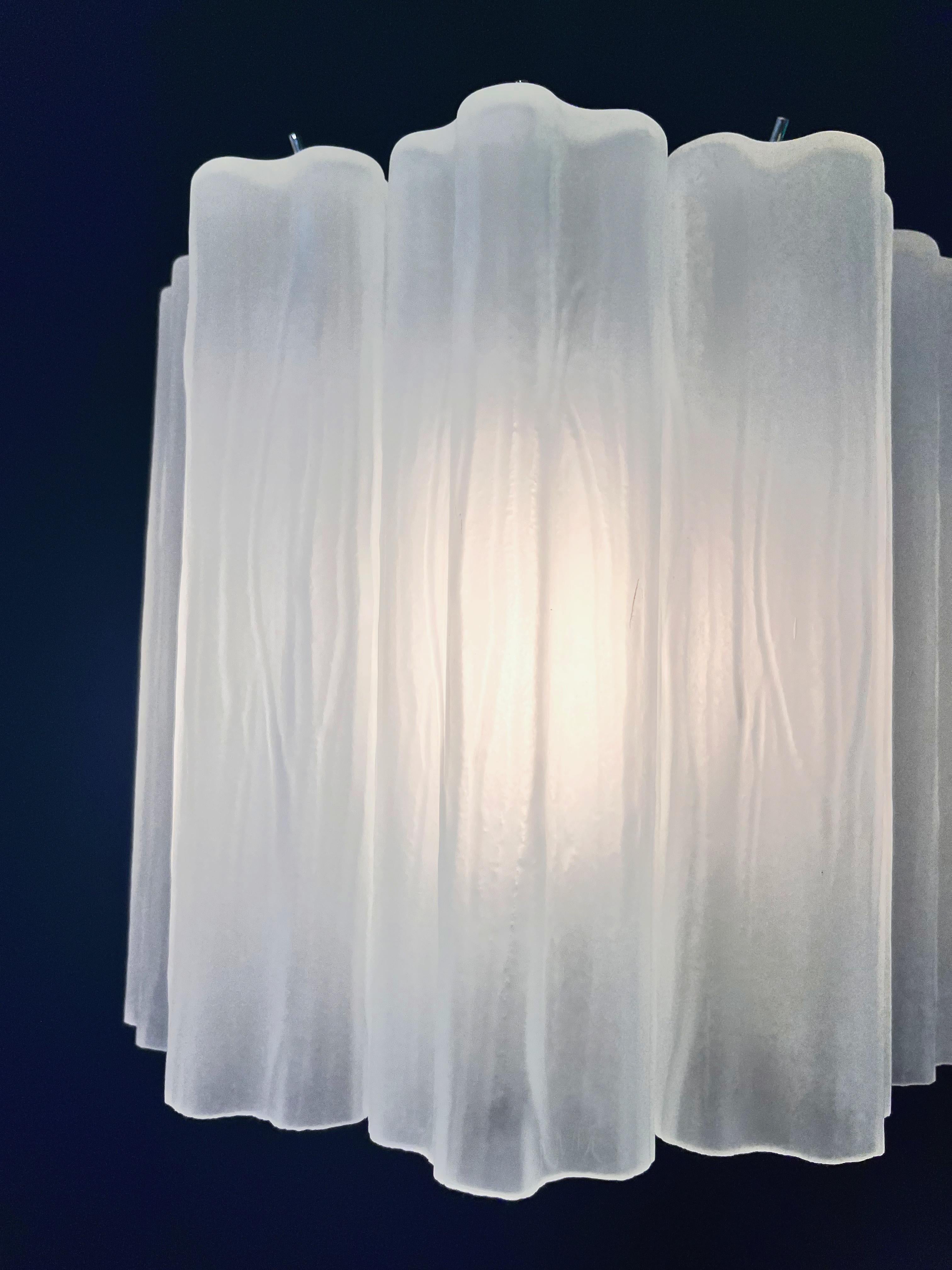 Fantastic pair of Murano Glass Tube wall sconces - 5 etched glass tube in vendita 9