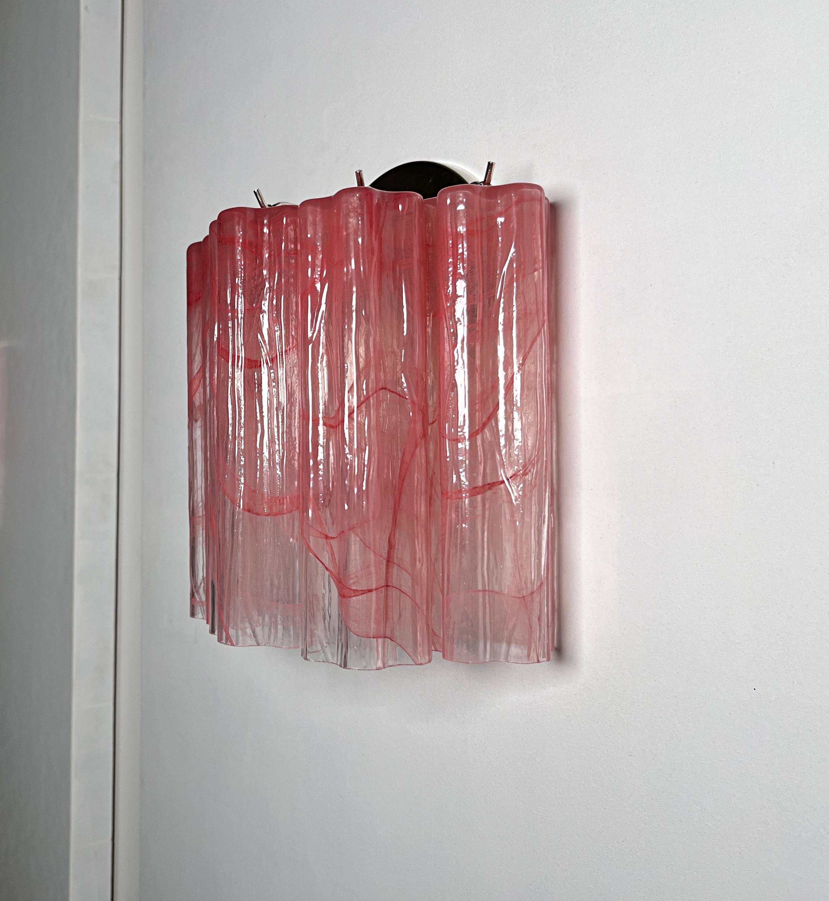 Fantastic pair of Murano Glass Tube wall sconces - 5 pink alabaster glass tube in vendita 4
