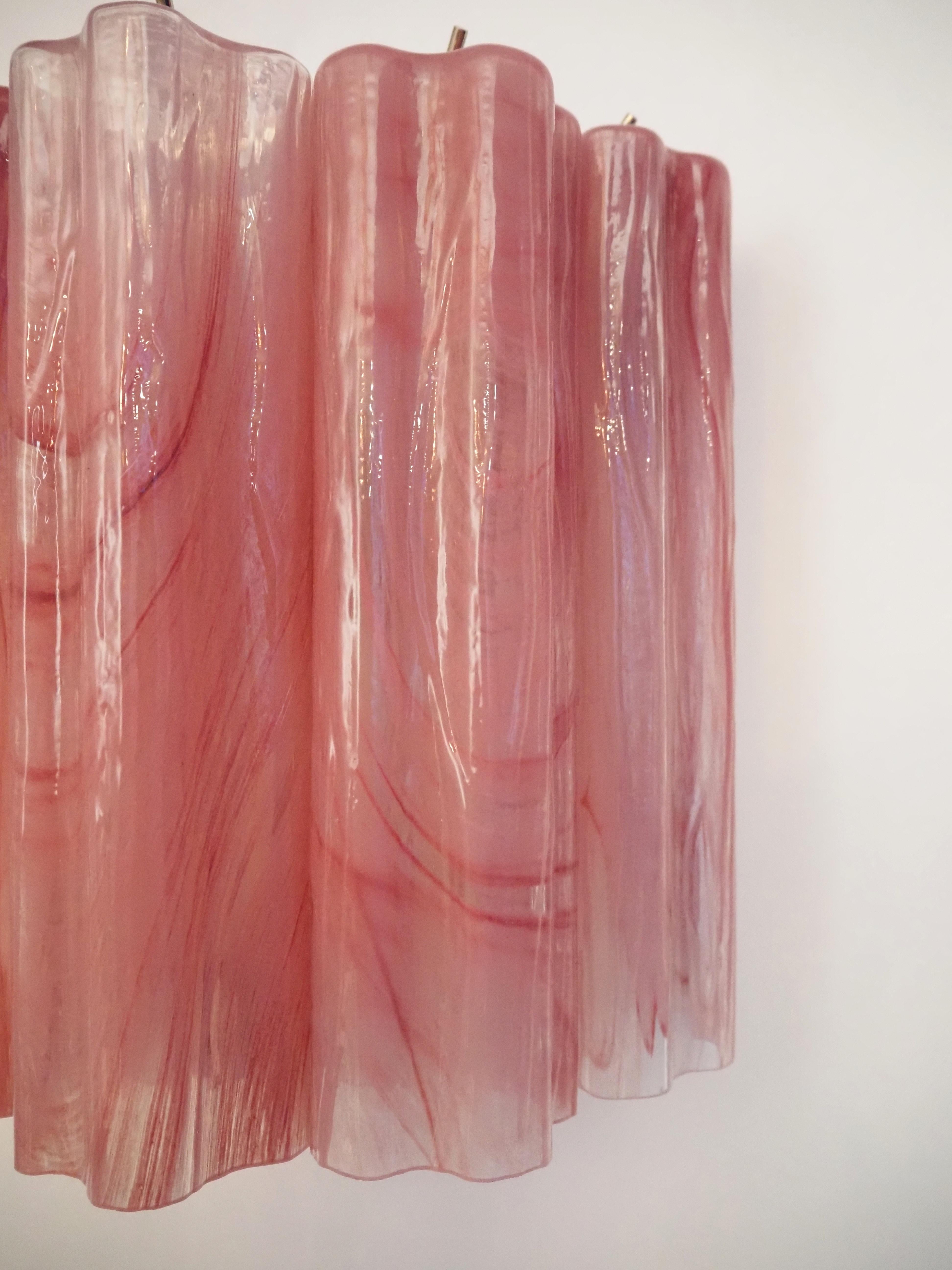 Fantastique paire d'appliques murales tubes en verre de Murano - 5 tubes en verre albâtre rose 8