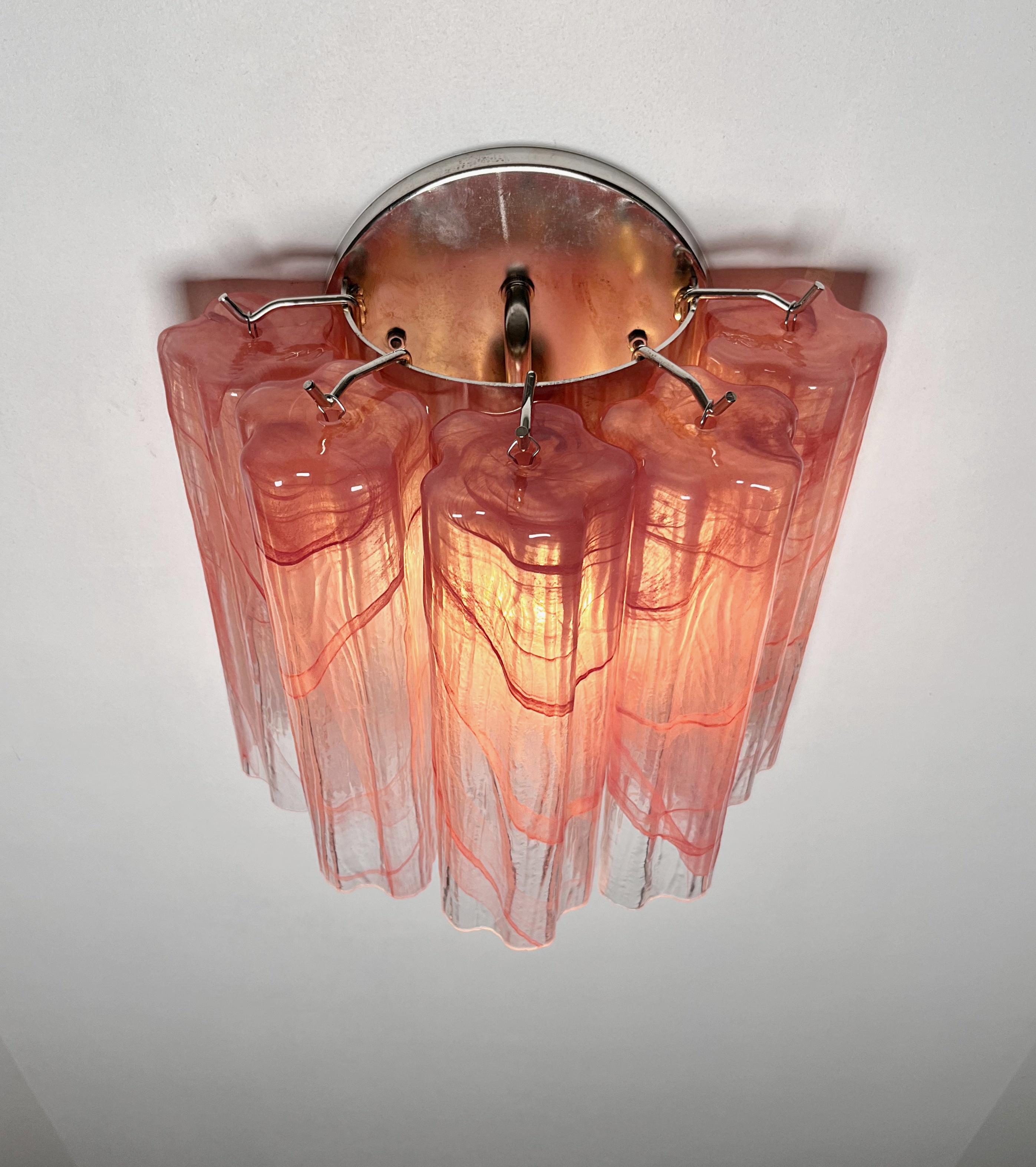 Fantastic pair of Murano Glass Tube wall sconces - 5 pink alabaster glass tube in vendita 11
