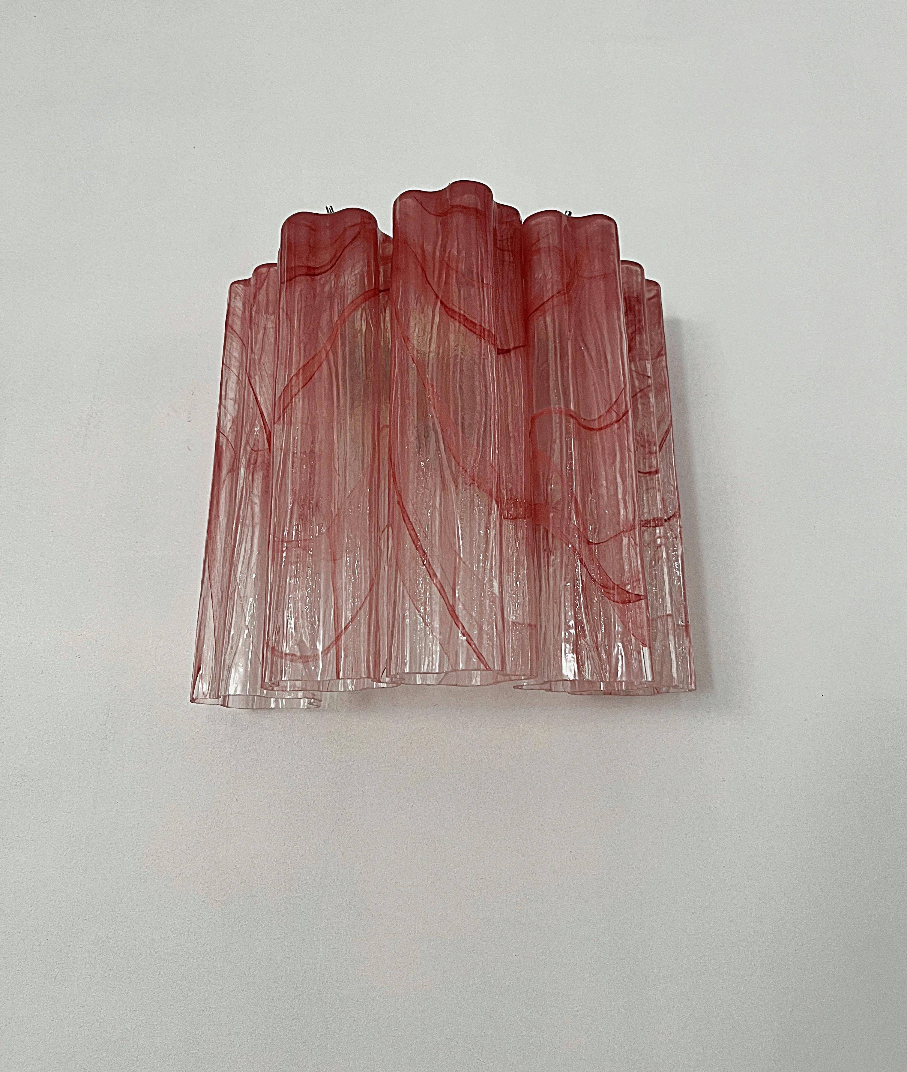 Fantastic pair of Murano Glass Tube wall sconces - 5 pink alabaster glass tube In condizioni buone in vendita a Gaiarine Frazione Francenigo (TV), IT