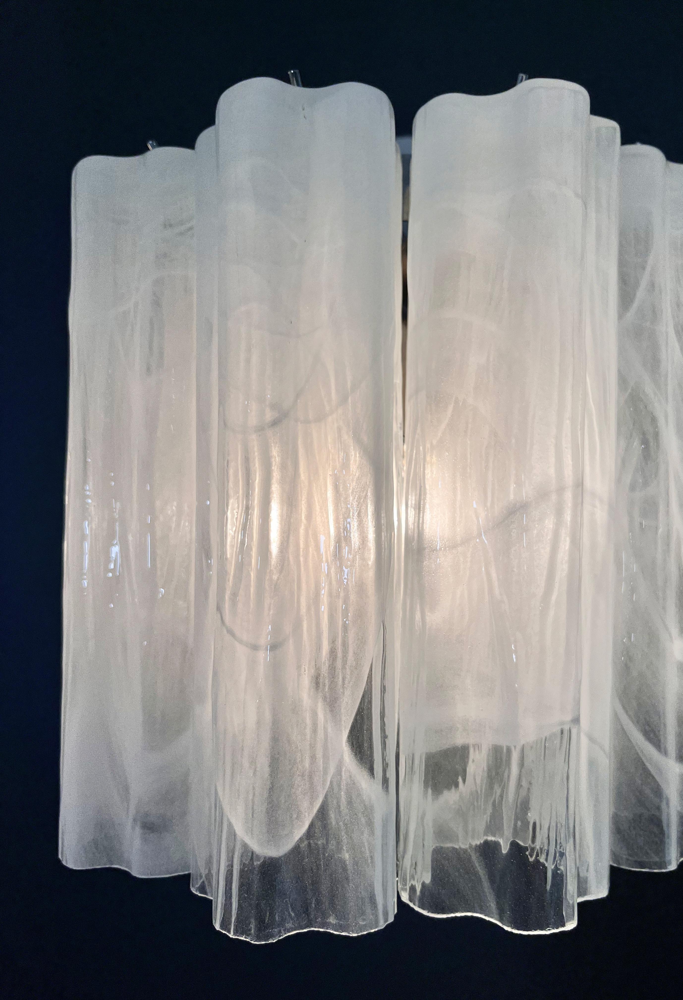 Fantastic pair of Murano Glass Tube wall sconces - 5 white alabaster glass tube in vendita 11