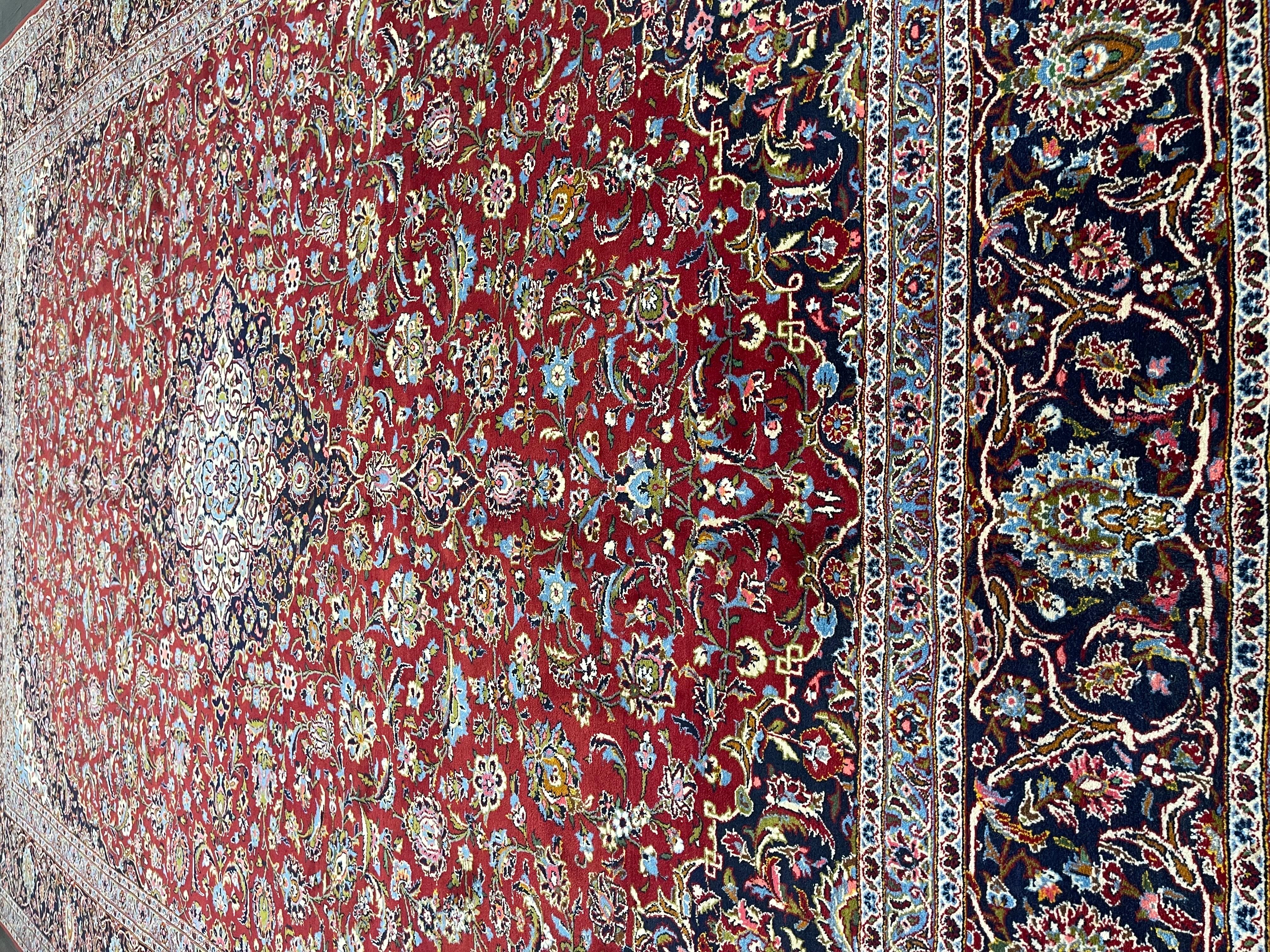 Fantastic Persian Kashan High Knot Count In New Condition For Sale In Morton Grove, IL