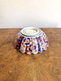 Fantastic quality antique Japanese imari scalloped edge bowl