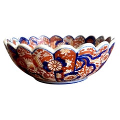 Fantastic quality antique Japanese imari scalloped edge bowl