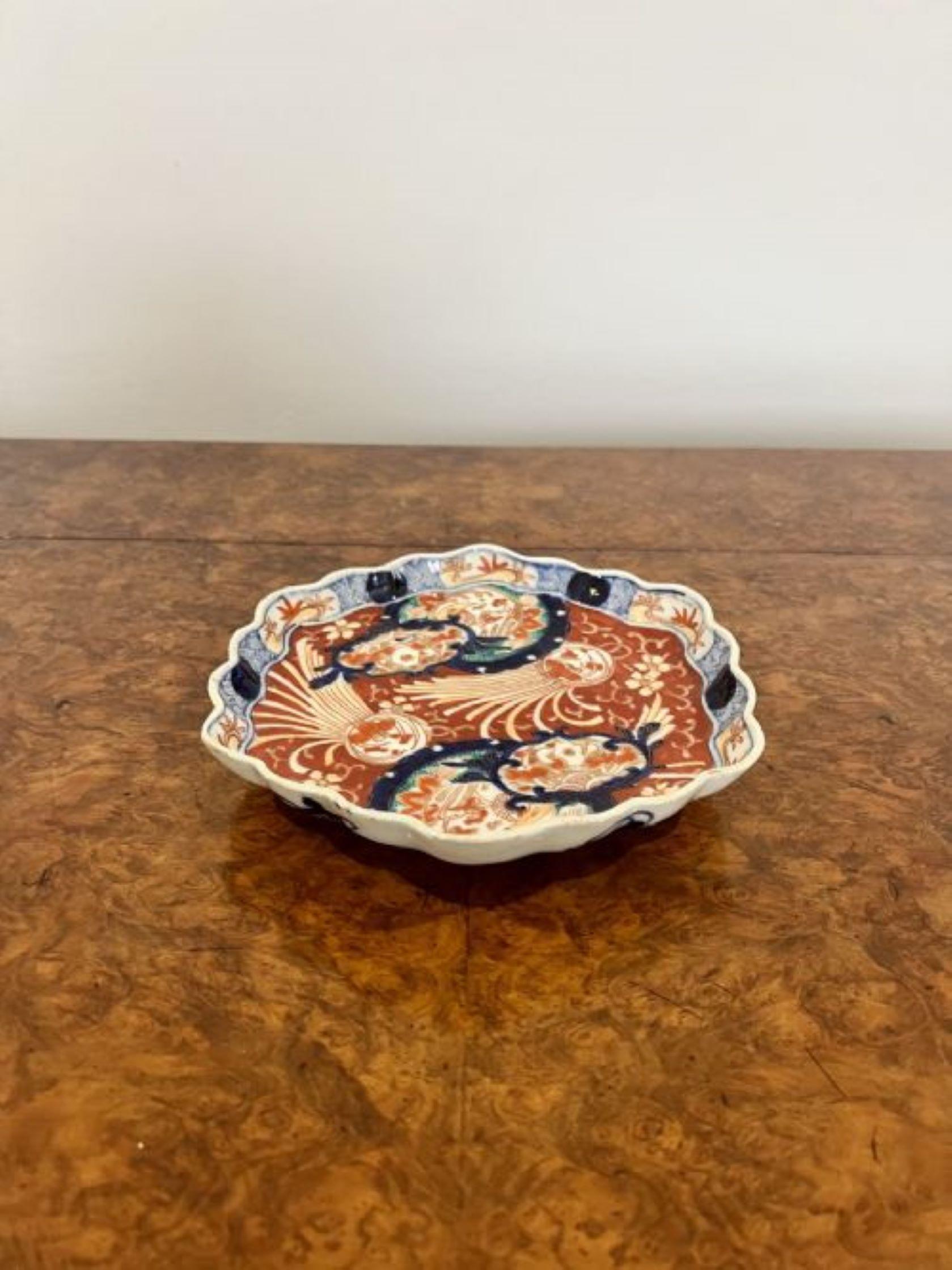 Fantastic quality antique Japanese Imari shaped dish  In Good Condition For Sale In Ipswich, GB