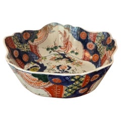 Cuenco antiguo japonés imari de calidad fantástica y forma inusual