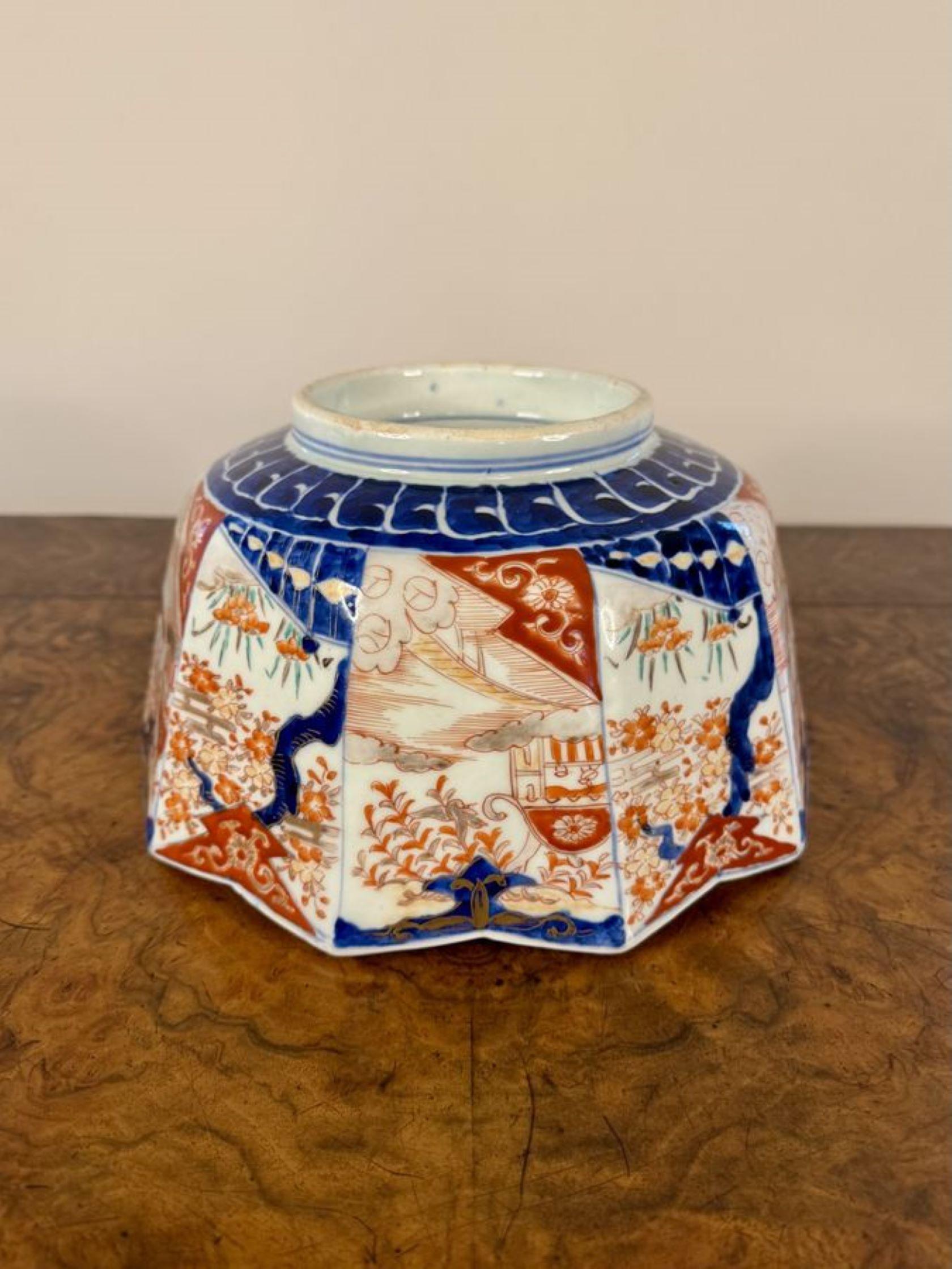 Gran cuenco antiguo japonés imari de calidad fantástica y forma inusual 1