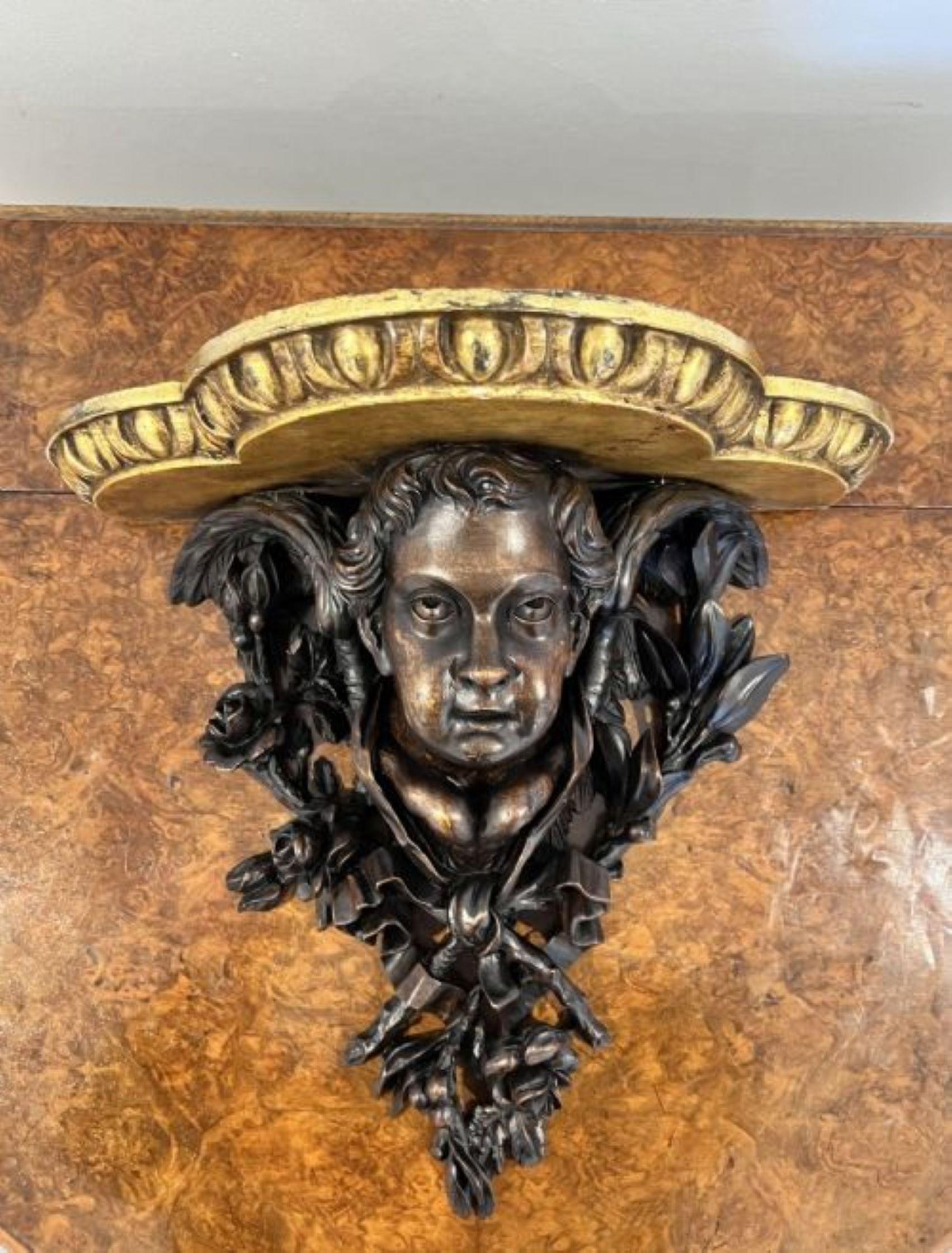 Fantastic quality antique Victorian Black Forest carved wall bracket  In Good Condition For Sale In Ipswich, GB