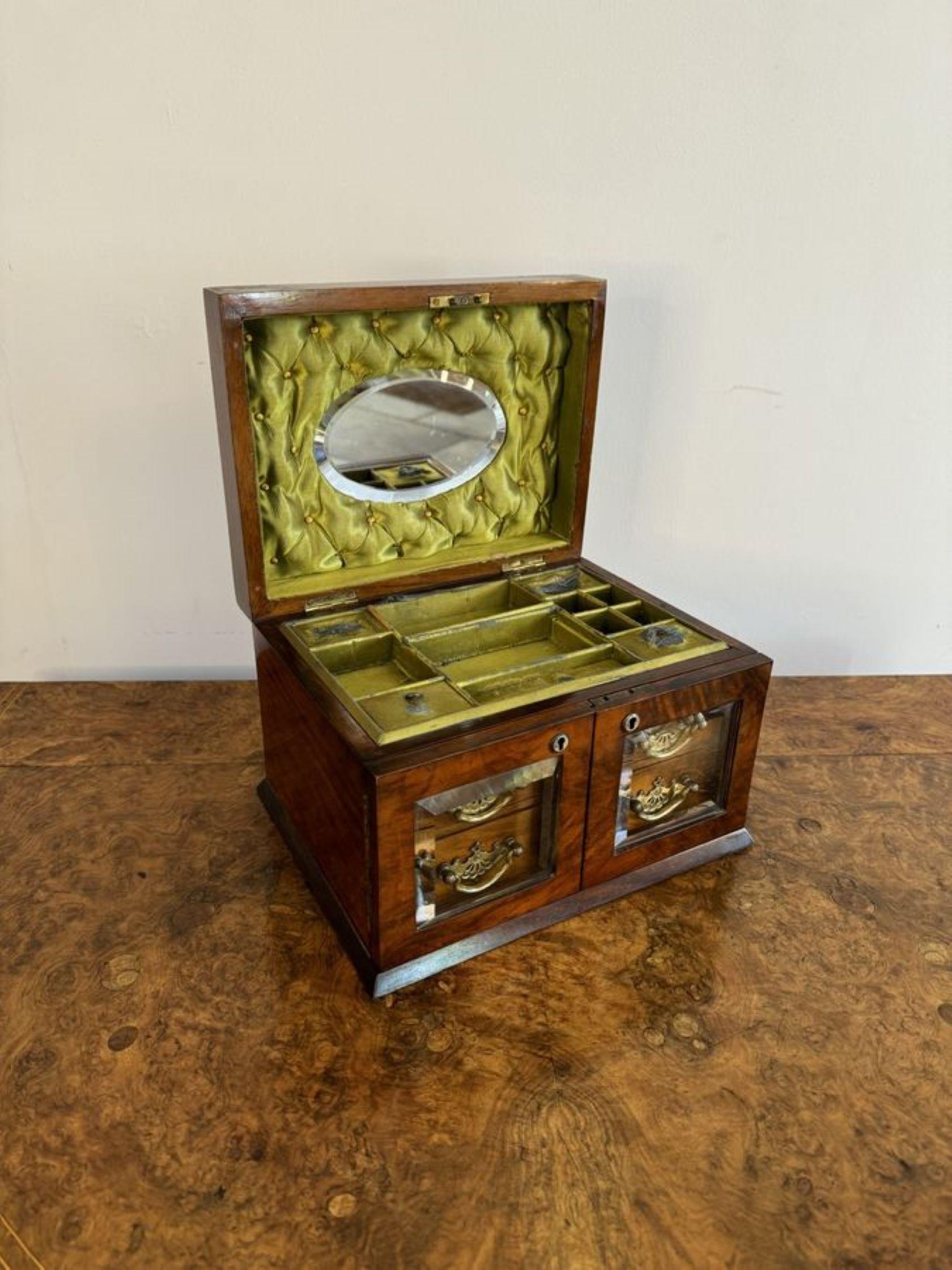 Fantastic quality antique Victorian burr walnut jewellery box  For Sale 4