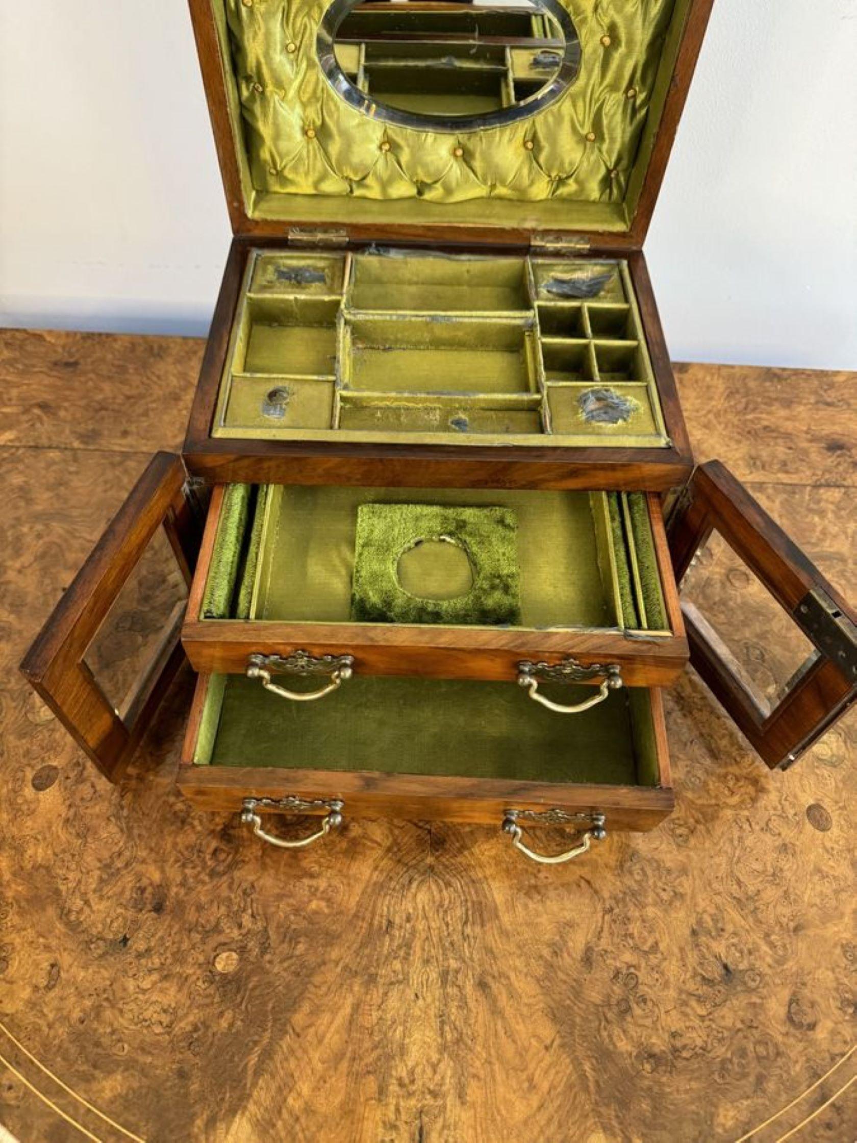 Early Victorian Fantastic quality antique Victorian burr walnut jewellery box  For Sale