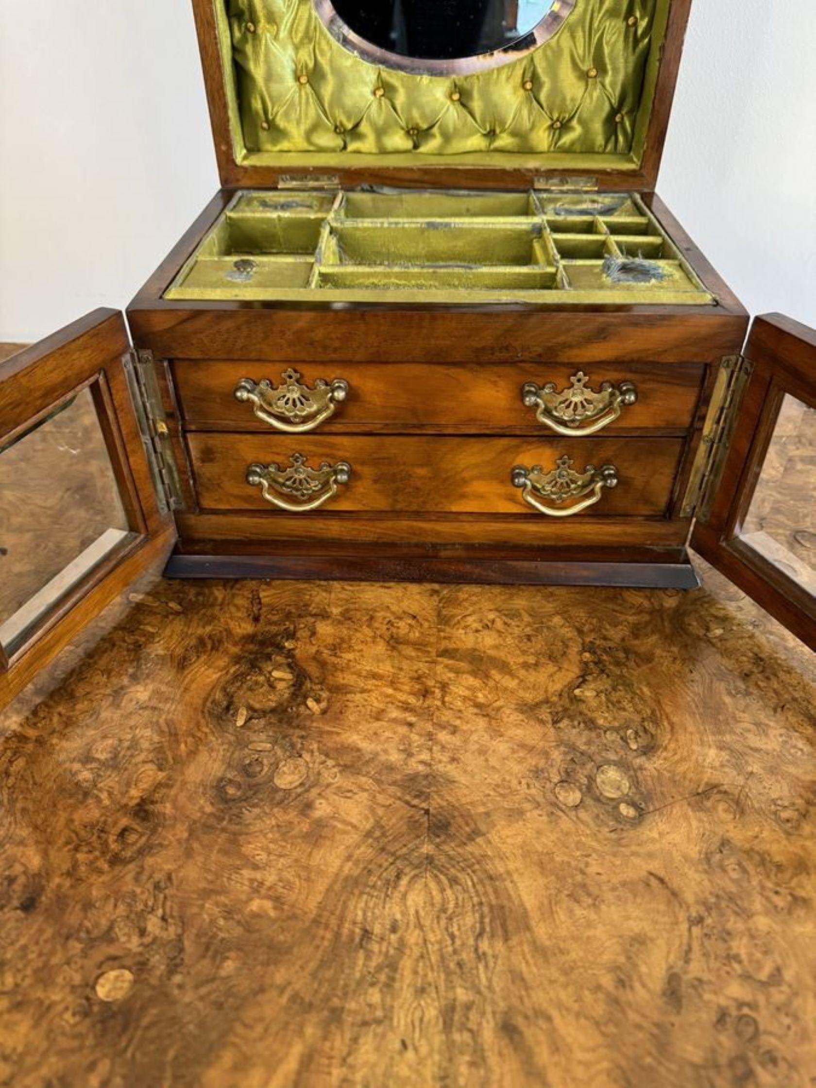 Fantastic quality antique Victorian burr walnut jewellery box  In Good Condition For Sale In Ipswich, GB