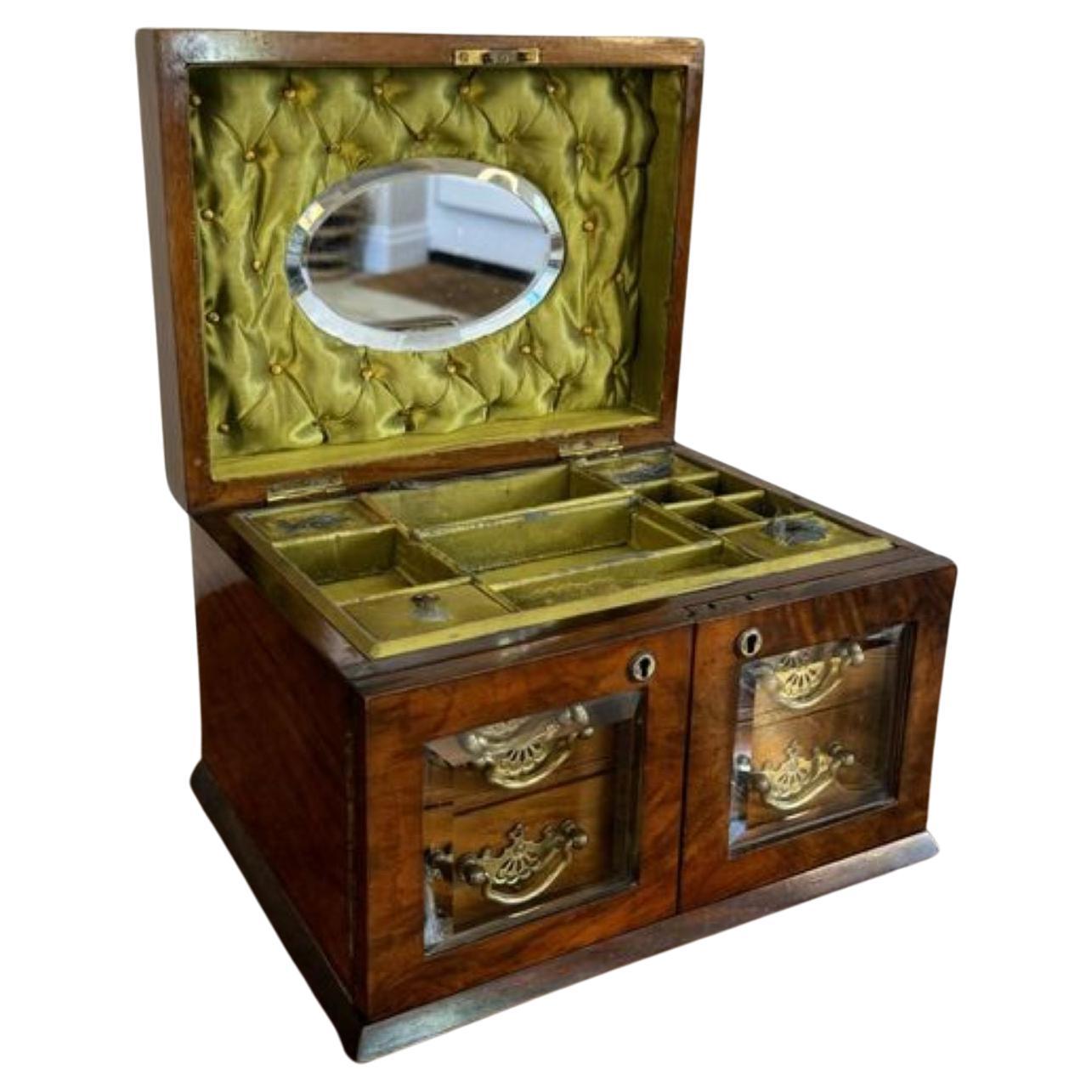 Fantastic quality antique Victorian burr walnut jewellery box  For Sale