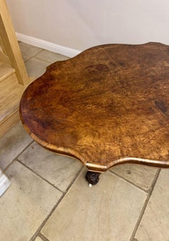 Fantastic quality antique Victorian burr walnut loo table