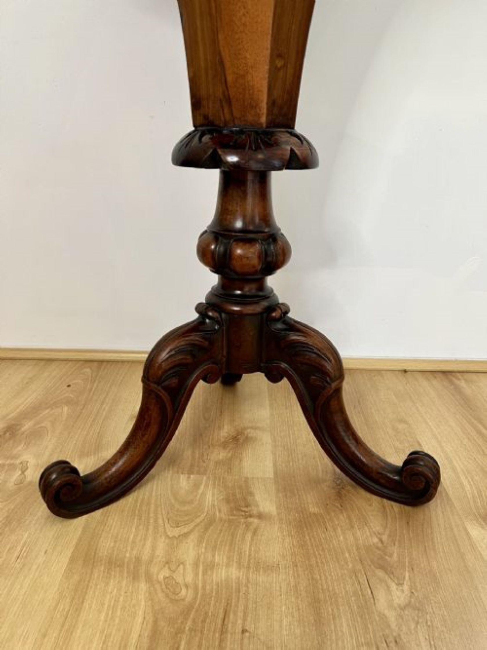 Fantastic quality antique Victorian burr walnut trumpet work table  For Sale 1