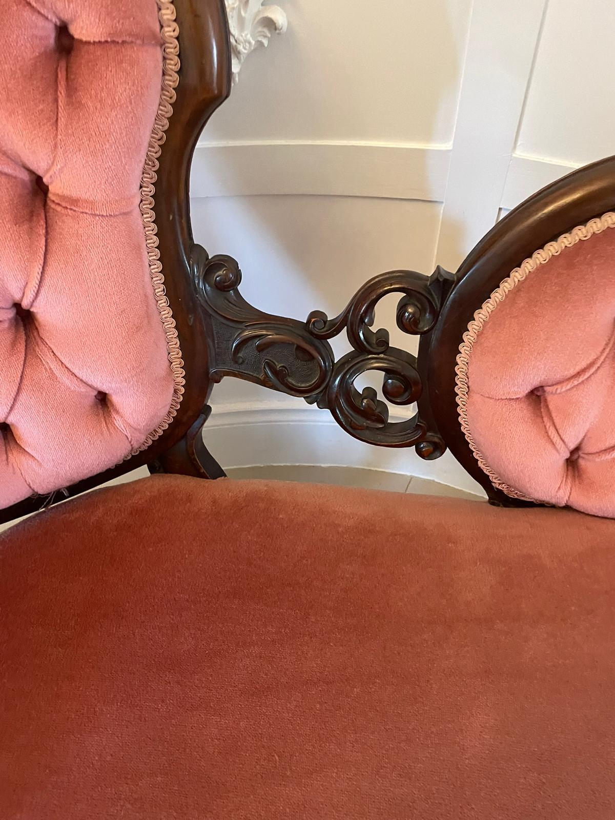Fantastic quality antique Victorian carved walnut 3 piece suite having a fantastic quality carved solid walnut chaise longue with the original pair of carved walnut ladies and gents armchairs standing on shaped cabriole legs to the front and out