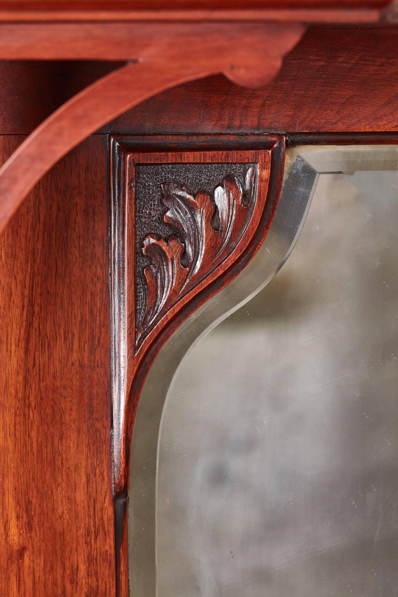 Fantastic Quality Antique Victorian Carved Walnut Sideboard For Sale 1