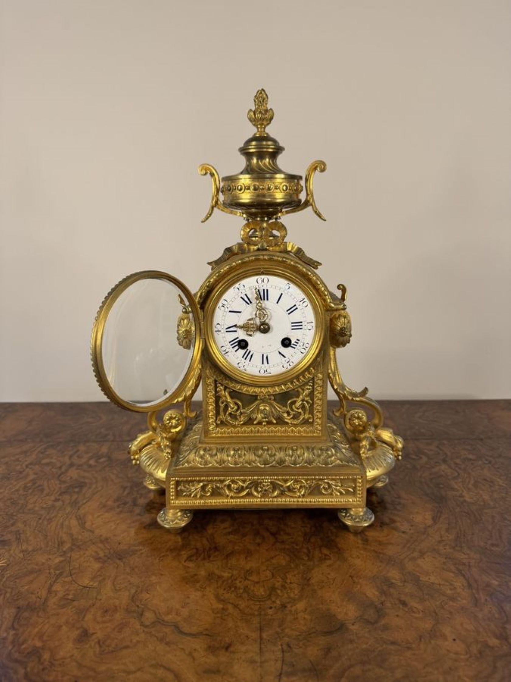 Reloj de chimenea francés victoriano antiguo de fantástica calidad Latón en venta