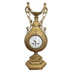 Fantastique horloge de cheminée victorienne française d'antiquités ornée