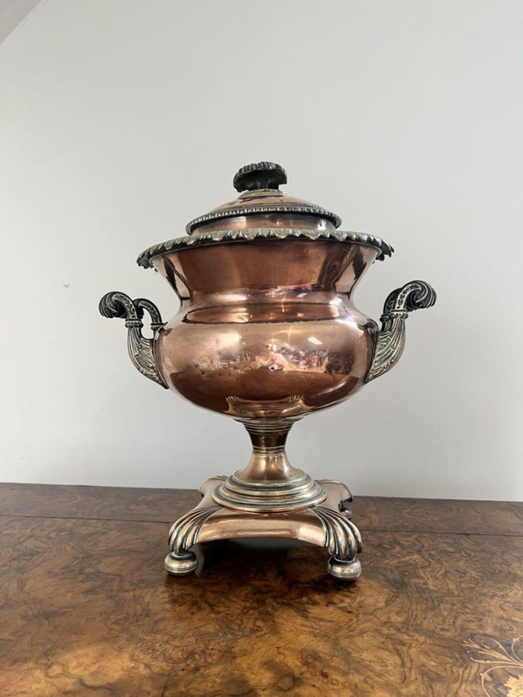Fantastic quality antique Victorian large copper samovar  In Good Condition For Sale In Ipswich, GB
