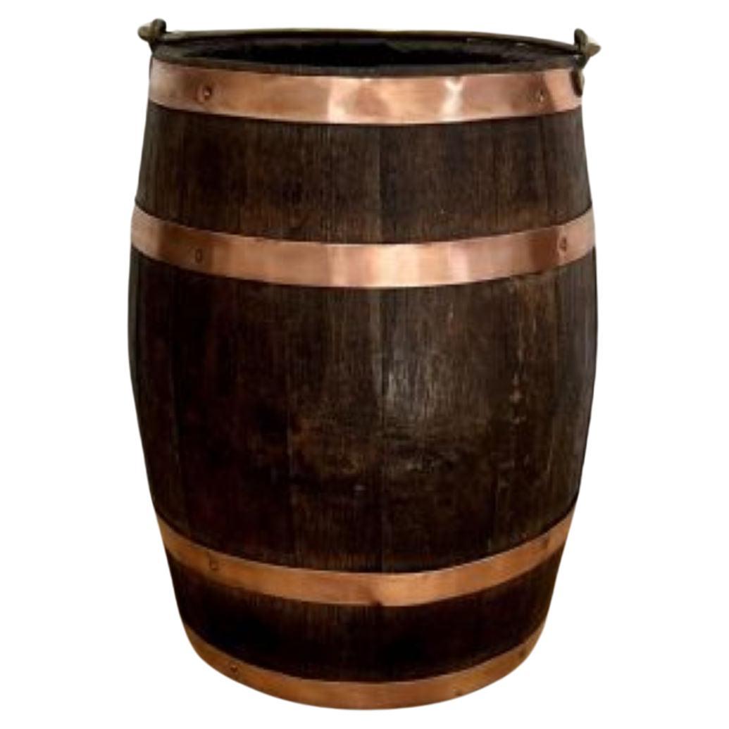 Fantastic quality antique Victorian oak log bin with copper bands  For Sale