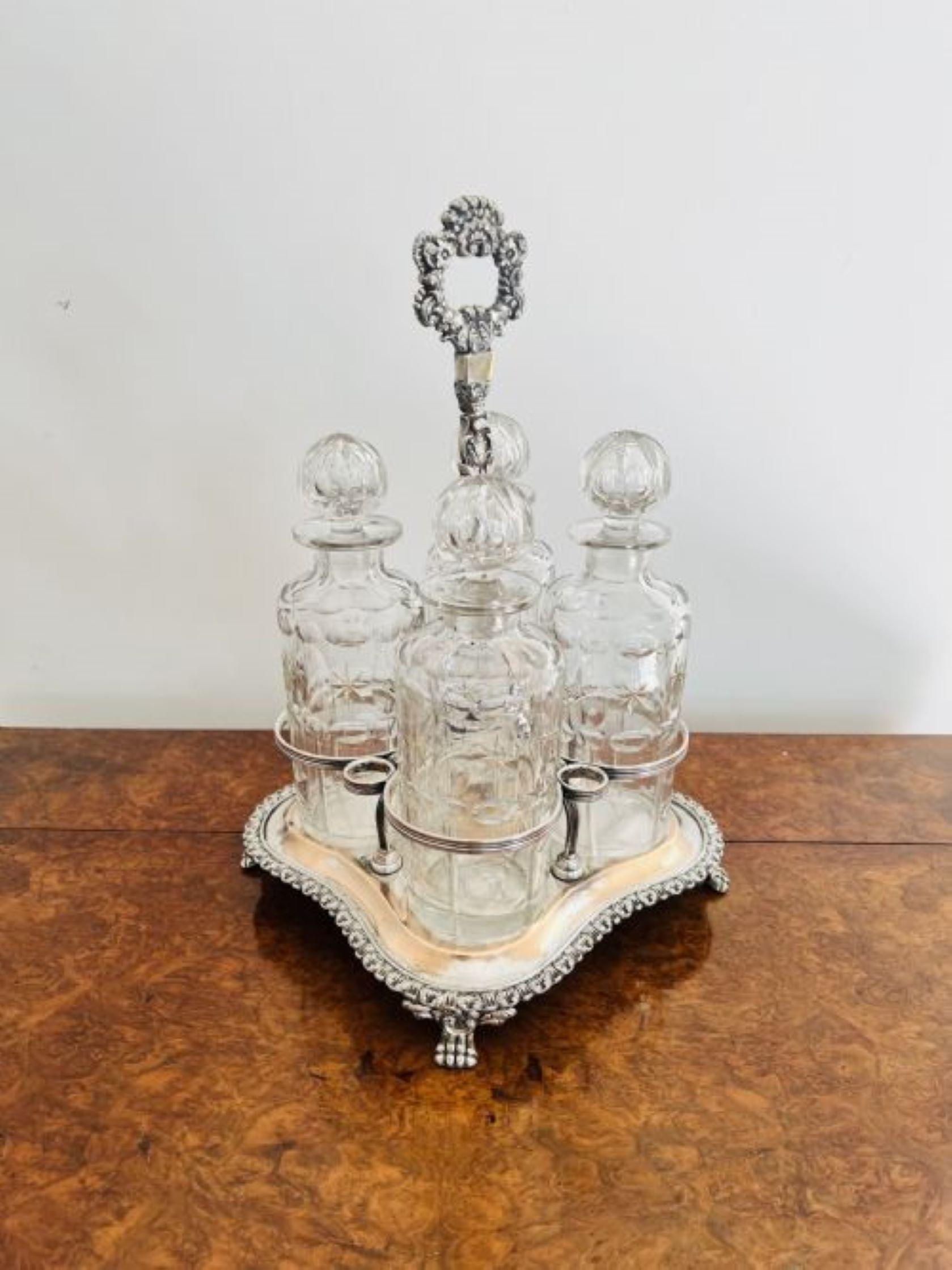Fantastic quality antique Victorian quality cut glass decanters In Good Condition For Sale In Ipswich, GB