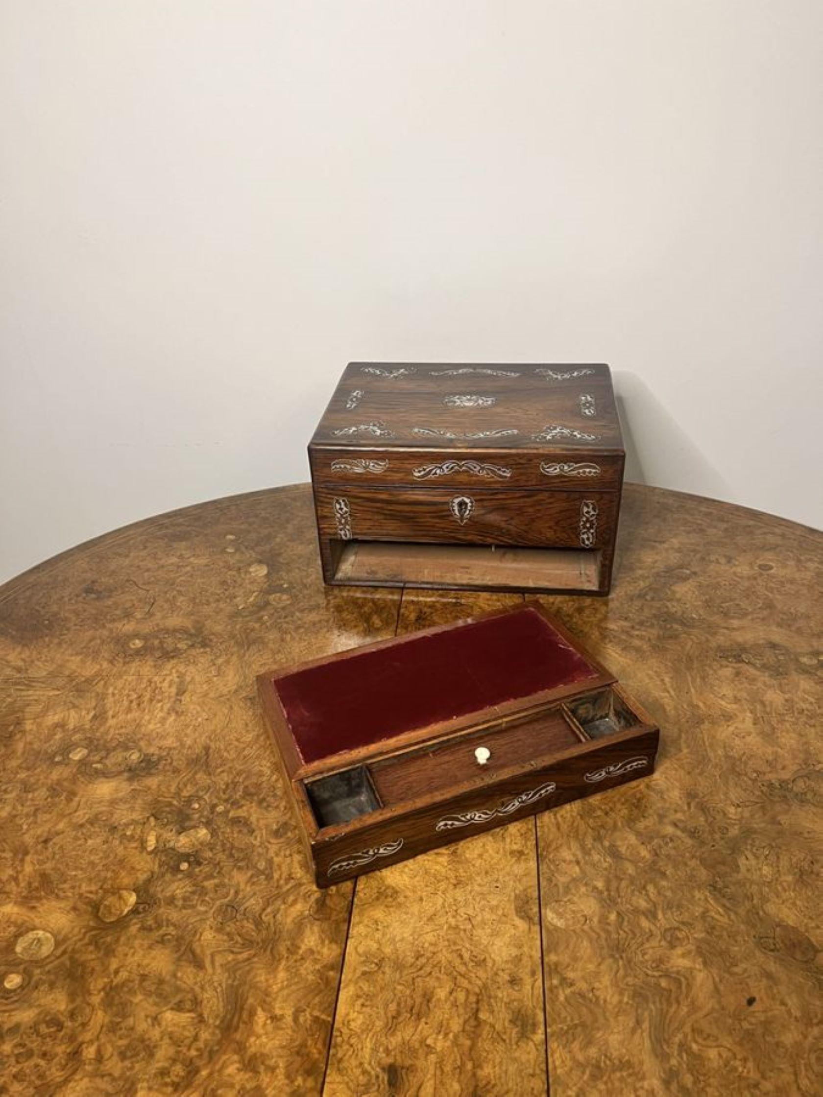 Antike viktorianische Schachtel aus Rosenholz und Perlmutt mit Intarsien in fantastischer Qualität im Angebot 4
