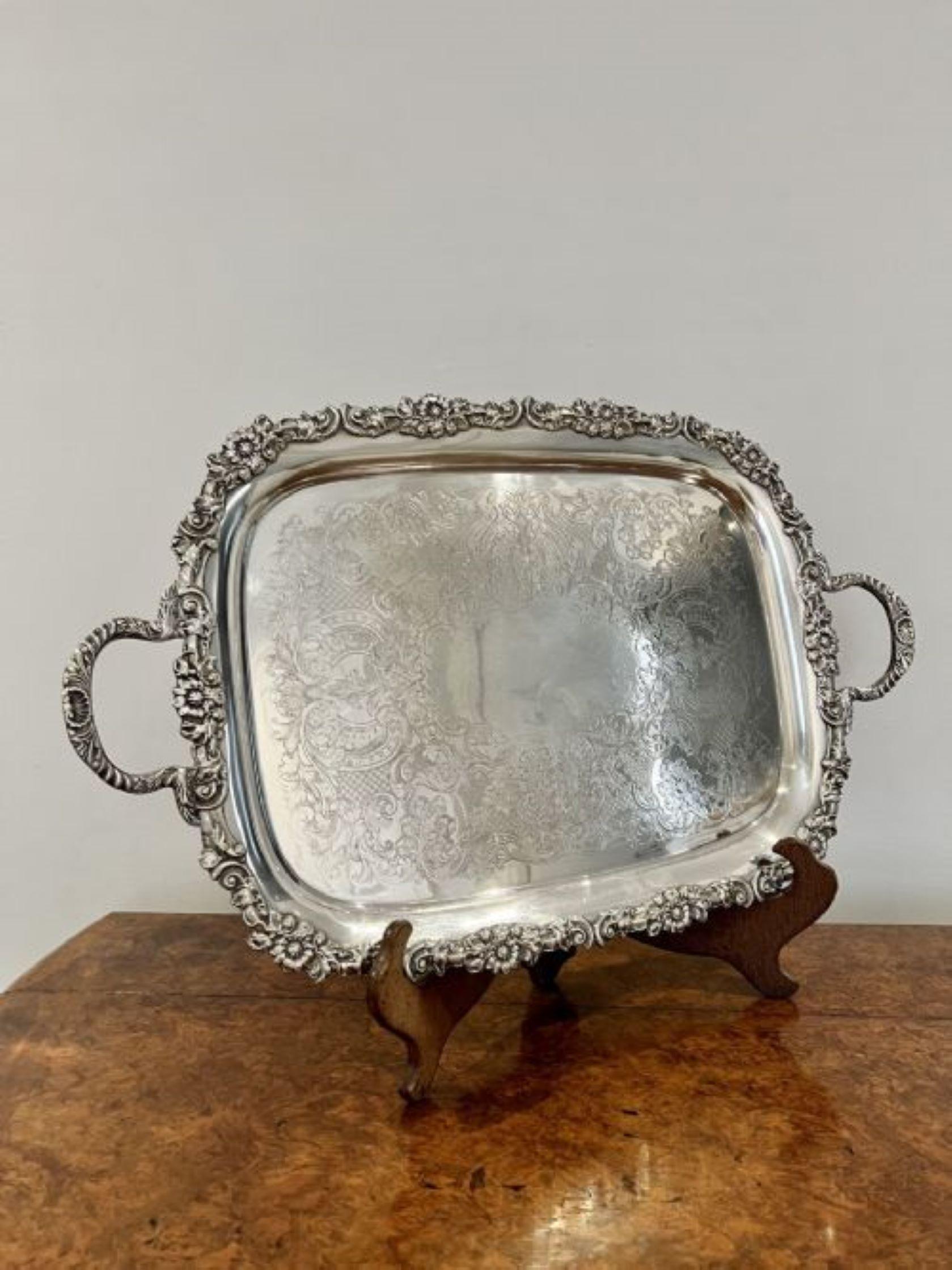 Fantastic quality antique Victorian silver plated ornate serving tray  In Good Condition For Sale In Ipswich, GB