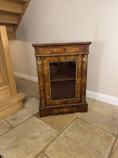 Fantastic quality antique Victorian walnut marquetry inlaid pier cabinet