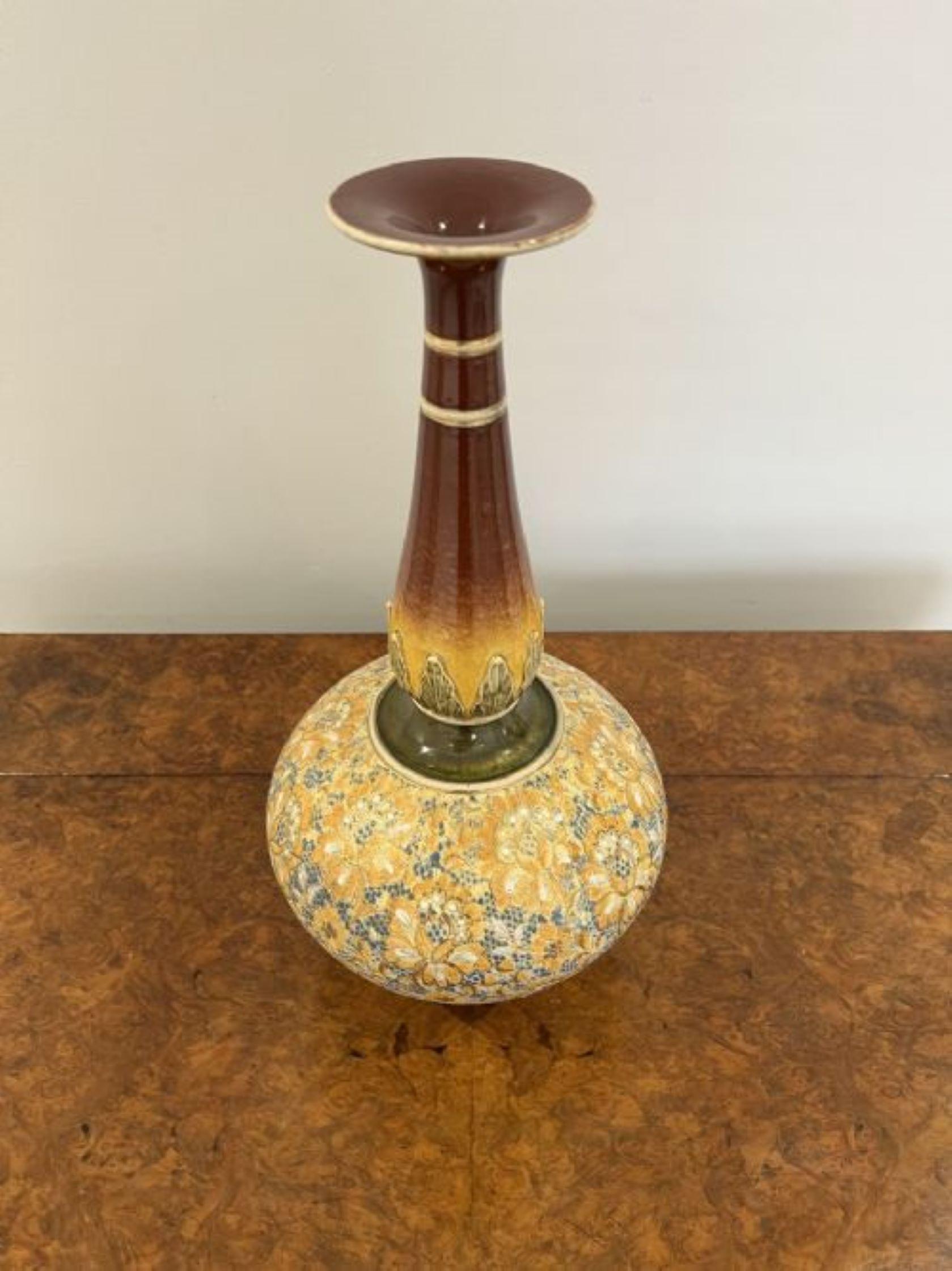 Fantastic quality large antique Victorian Doulton Lambeth vase  For Sale 1