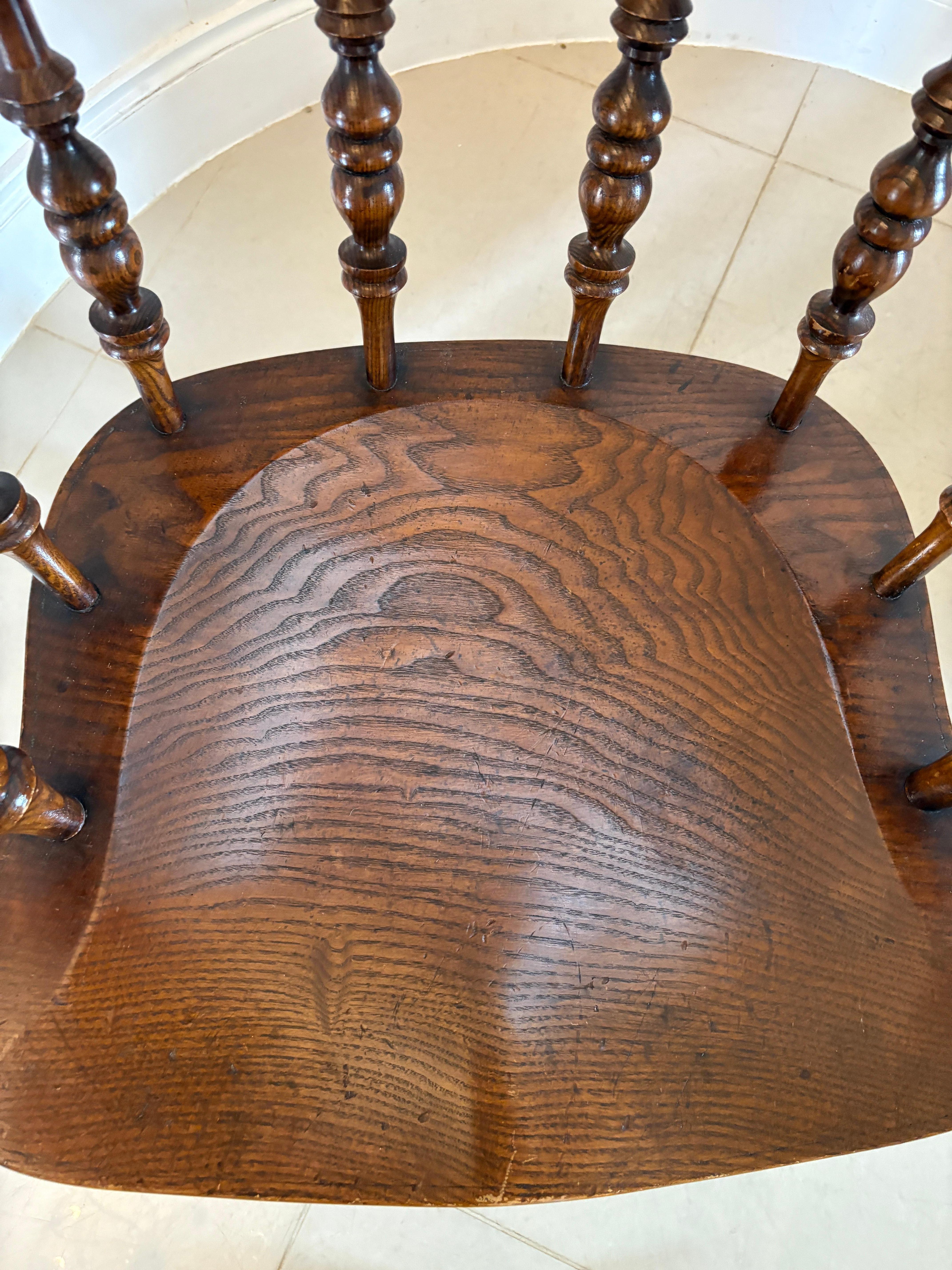 Fantastique paire de grands fauteuils victoriens anciens à nœud papillon en vente 2