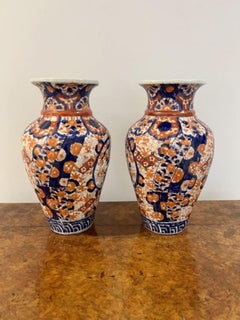 Fantastique paire de grands vases japonais anciens Imari