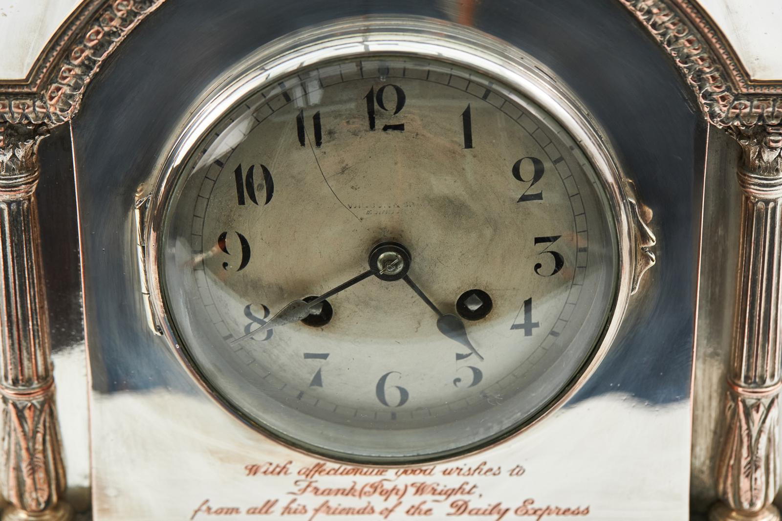 Reloj de sobremesa chapado en plata de fantástica calidad siglo XX en venta