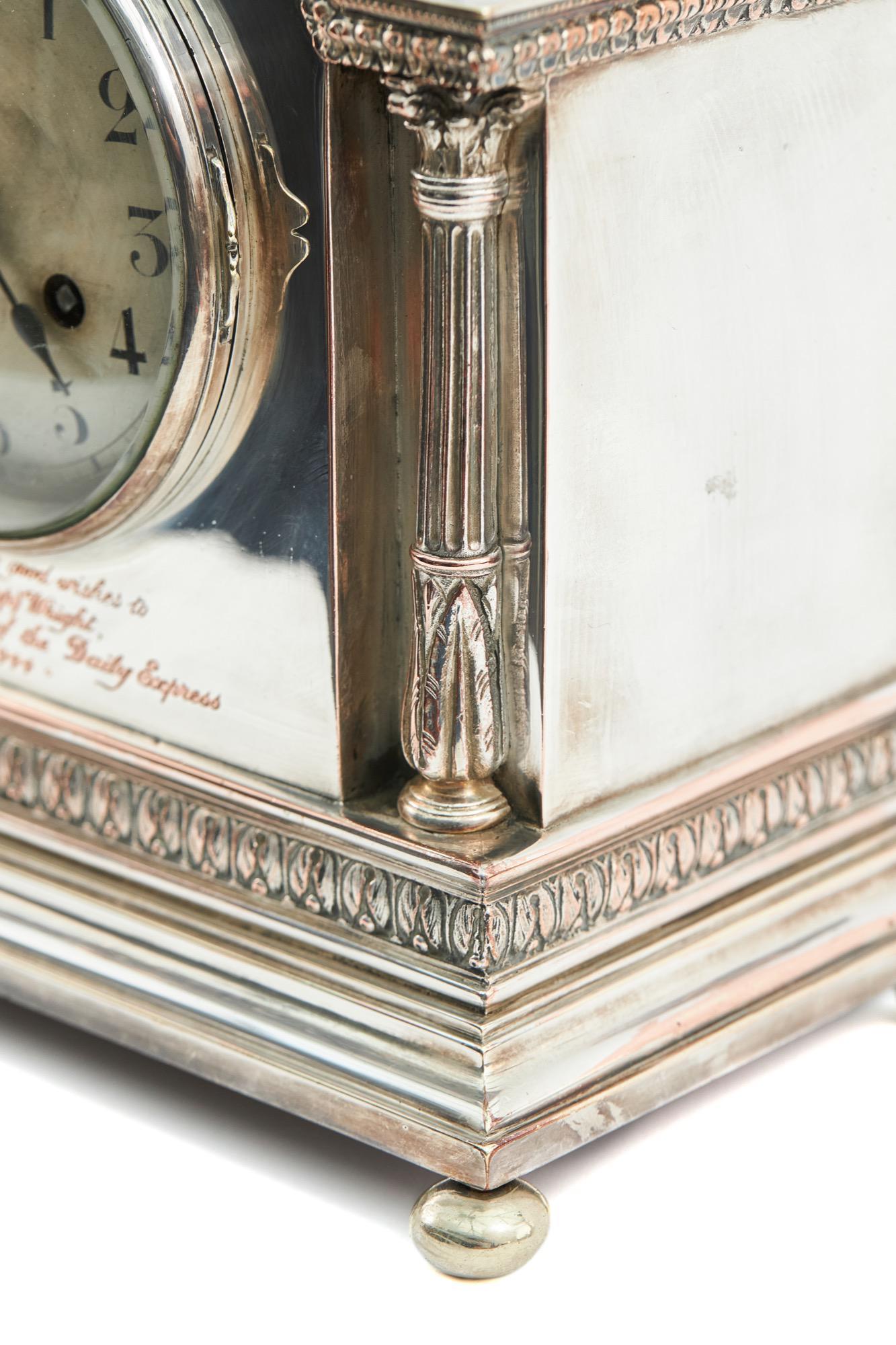 Reloj de sobremesa chapado en plata de fantástica calidad en venta 1