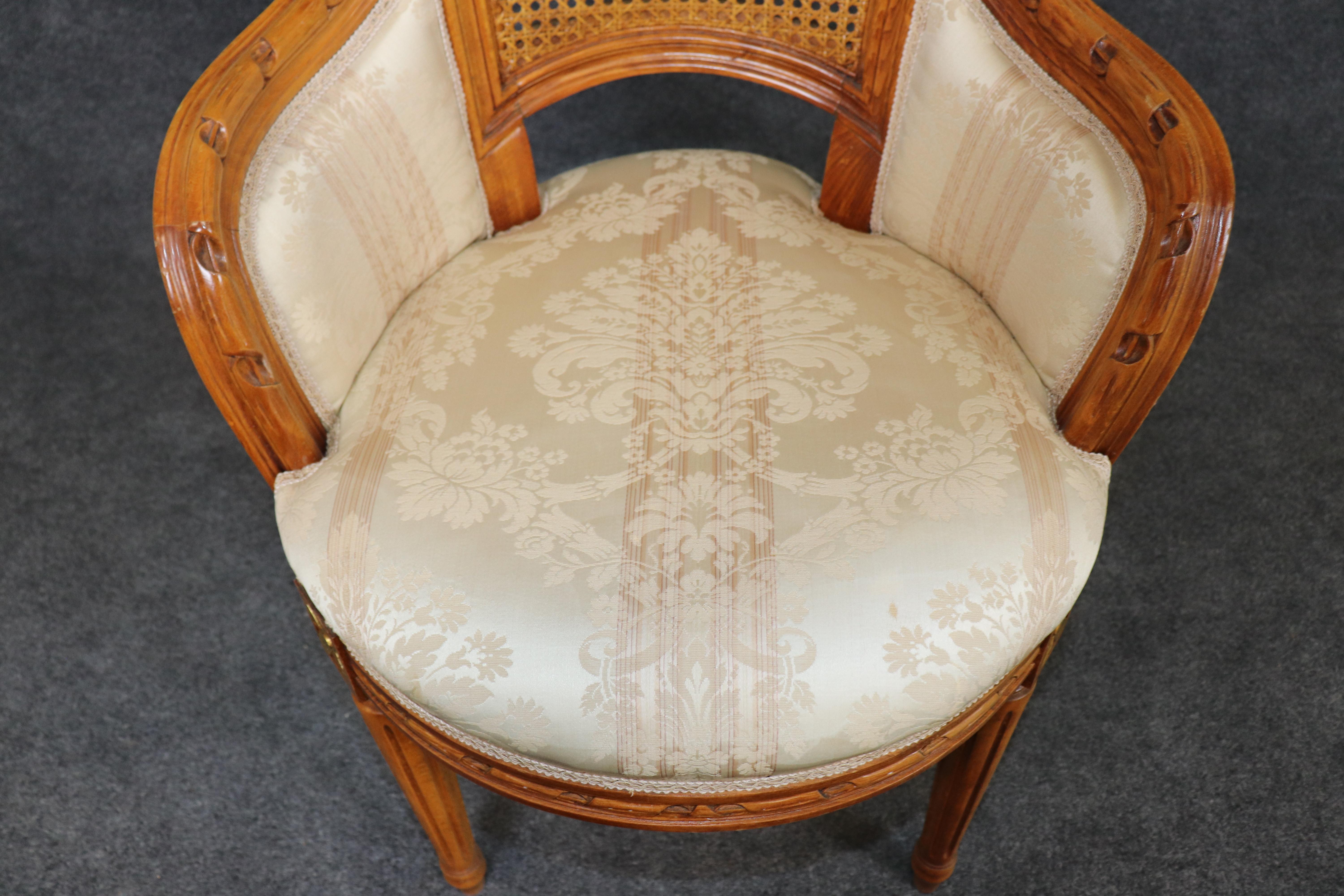 Fantastic set of 10 French Louis XVI Cane Damask Upholstered Dinng Chairs im Angebot 8