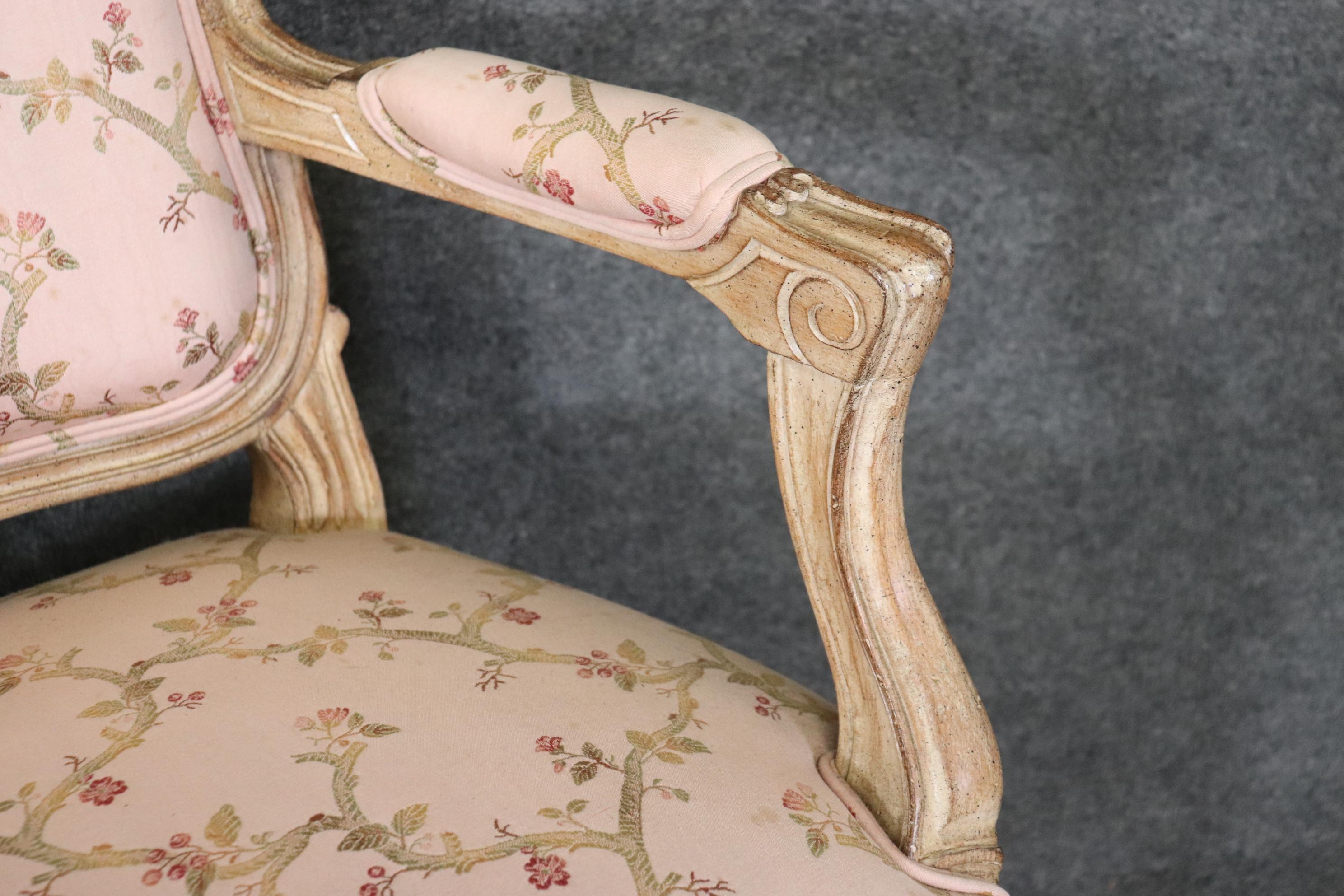 Fantastic Set of 8 French Louis XV Auffray Paint Decorated Carved Dining Chairs For Sale 5