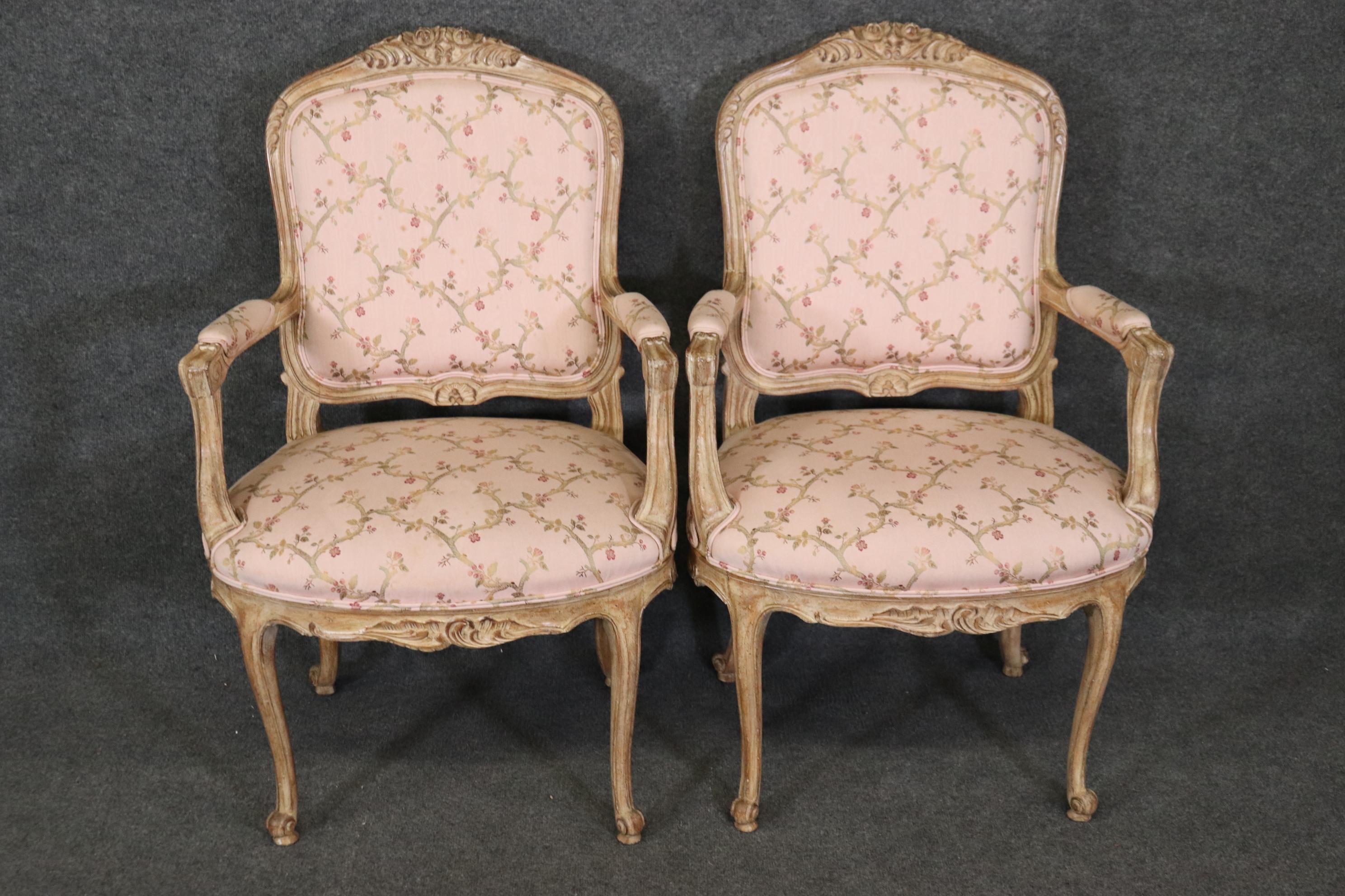 Late 20th Century Fantastic Set of 8 French Louis XV Auffray Paint Decorated Carved Dining Chairs For Sale