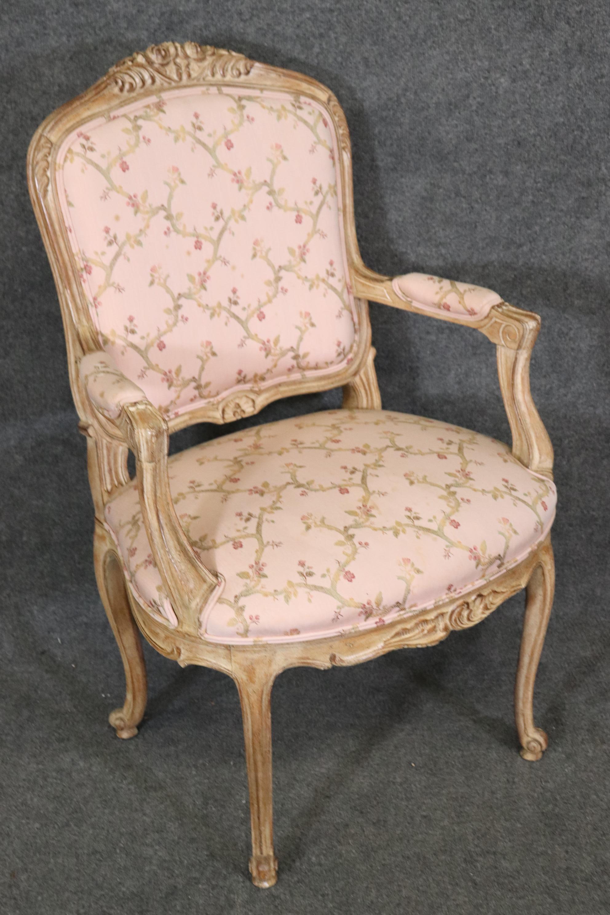 Fantastic Set of 8 French Louis XV Auffray Paint Decorated Carved Dining Chairs For Sale 3